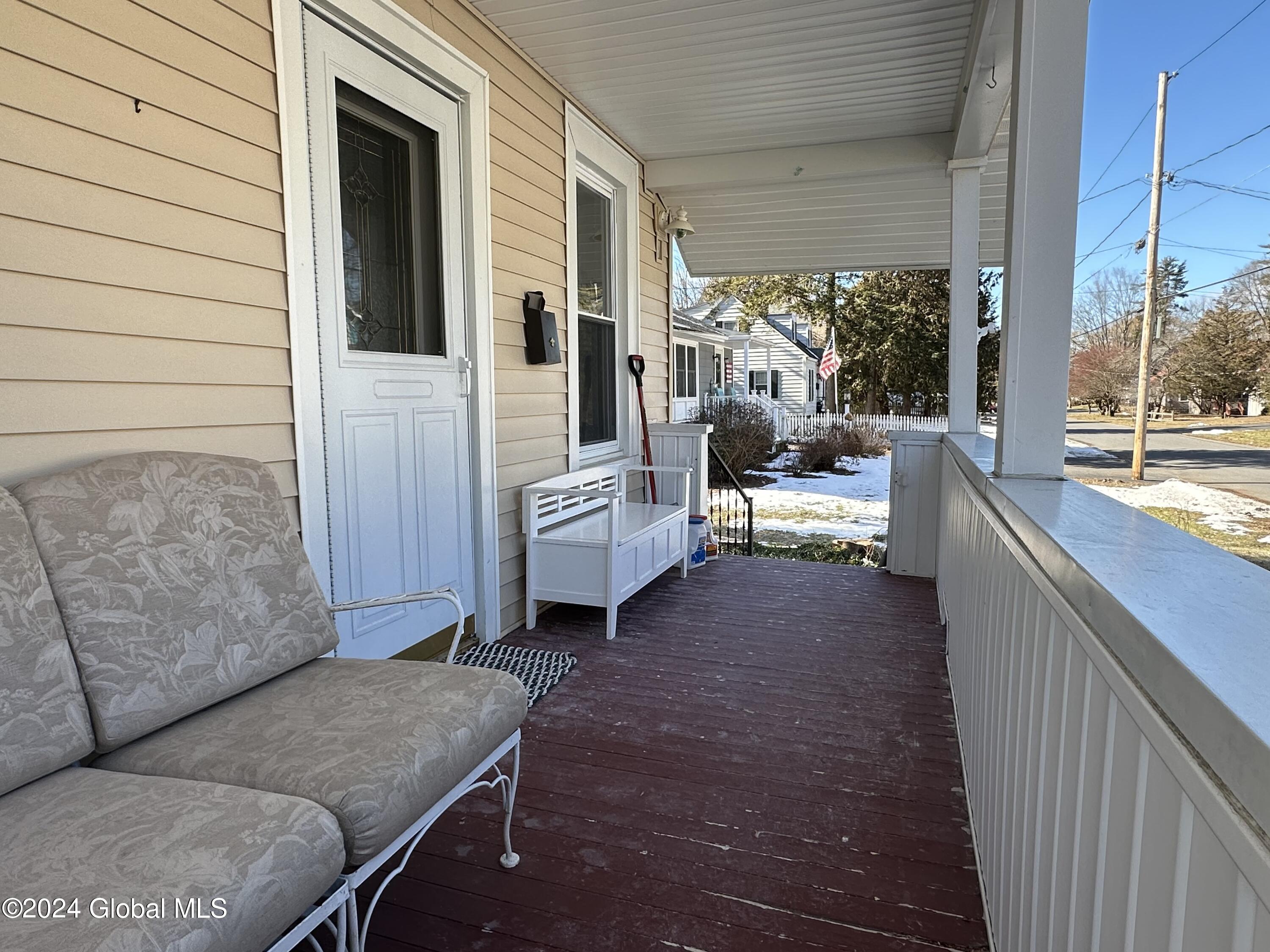 15 Douglas Avenue