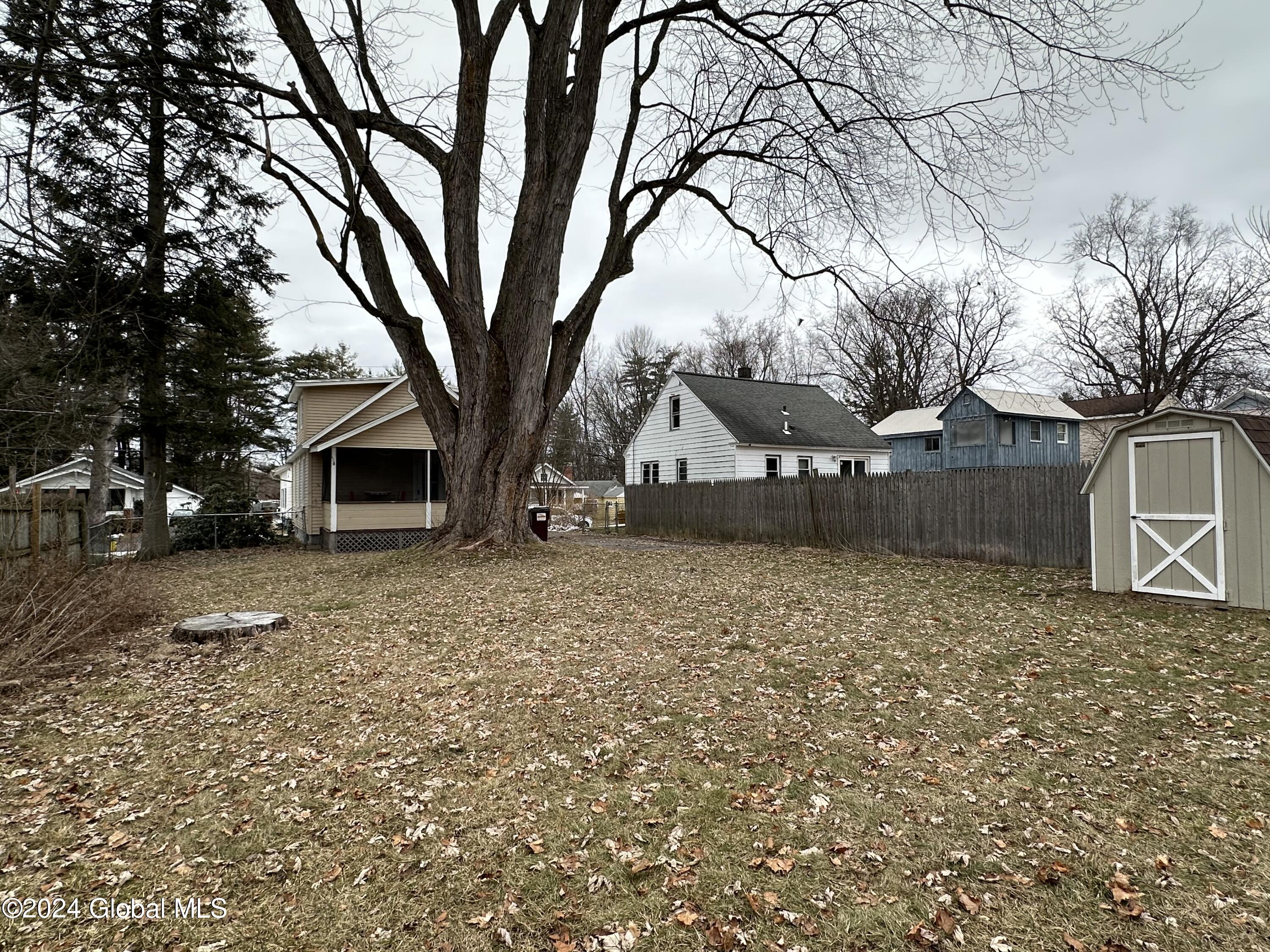 15 Douglas Avenue