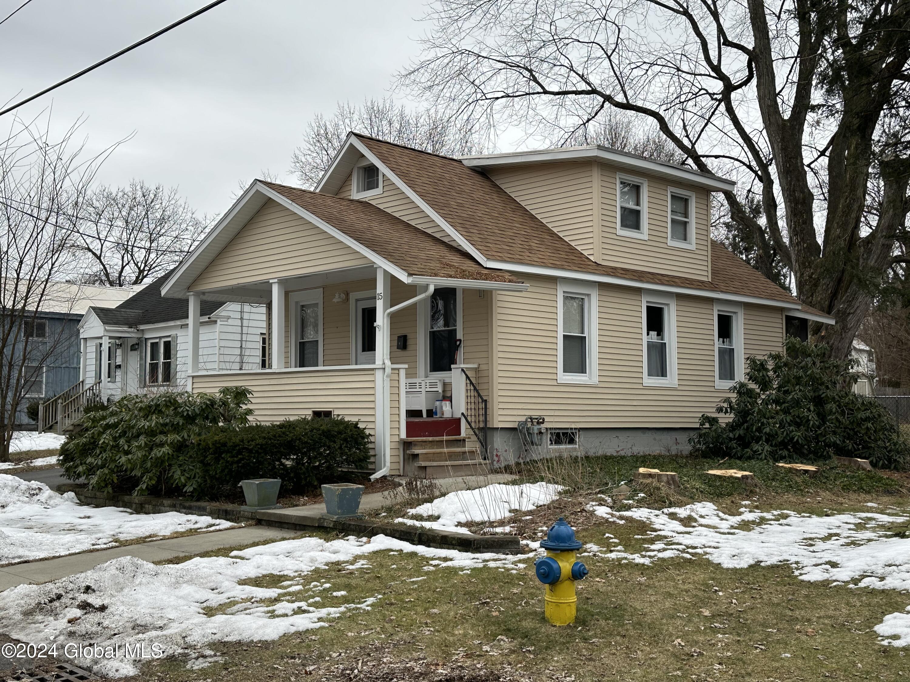 15 Douglas Avenue