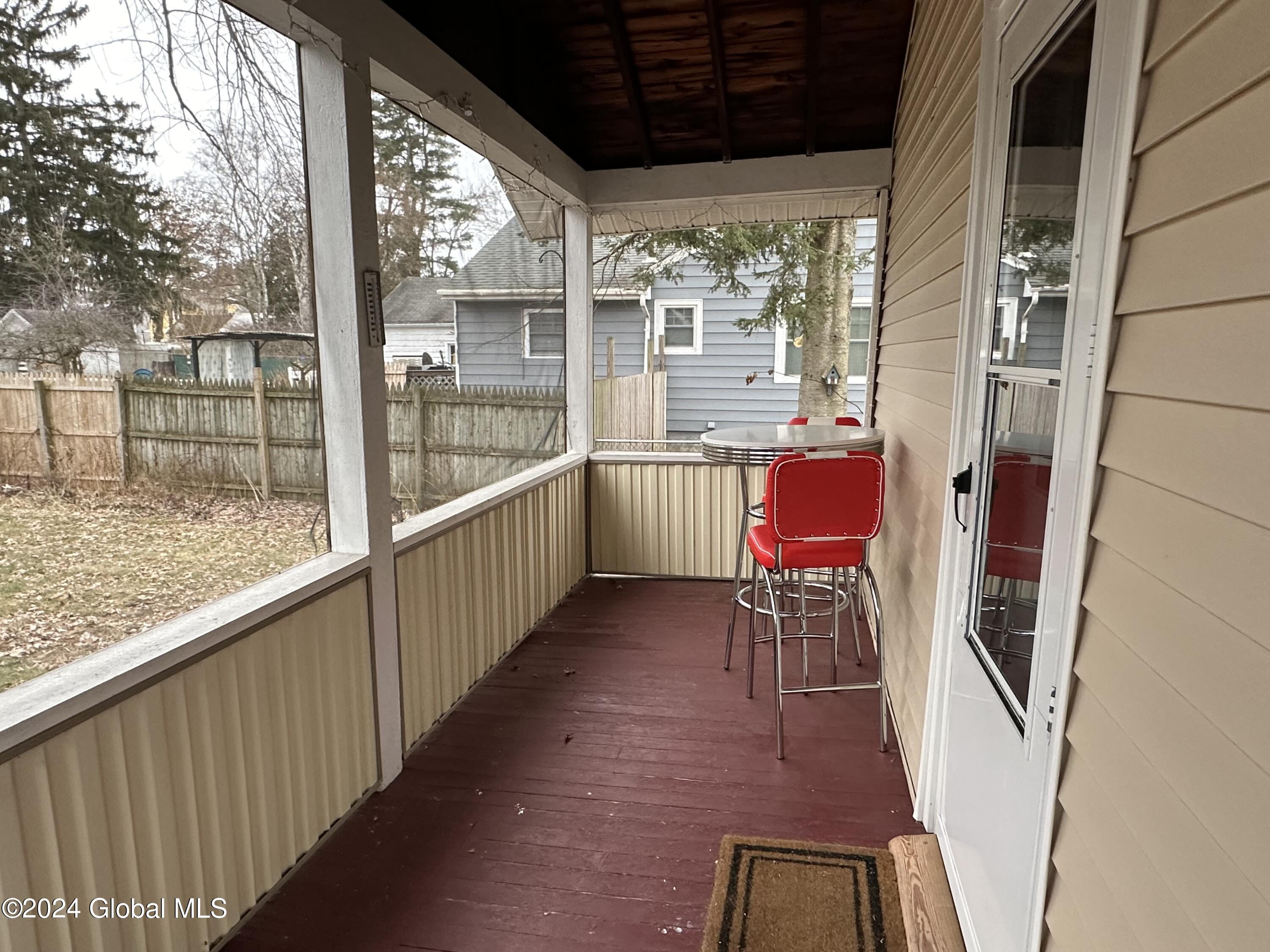 15 Douglas Avenue