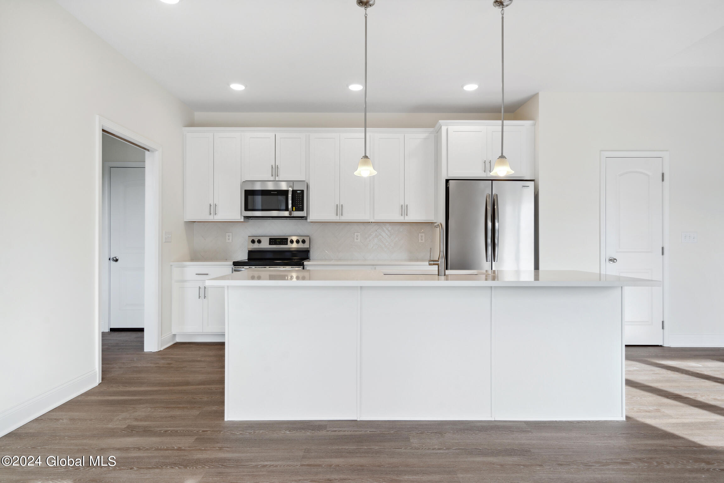 12 Eastpointe Drive