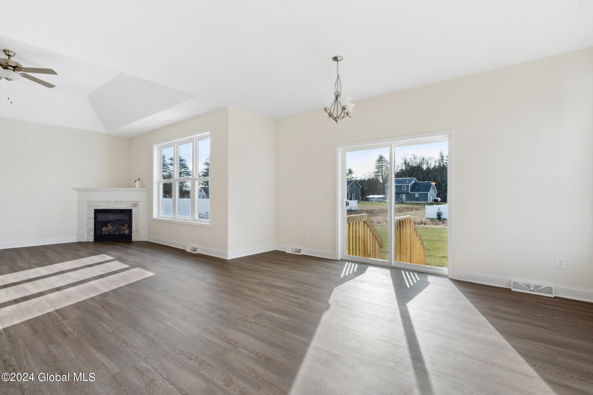 12 Eastpointe Drive