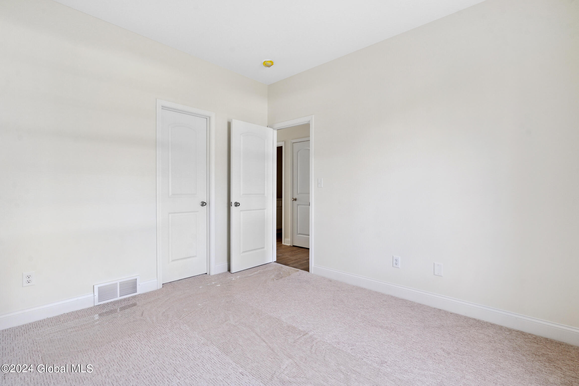 12 Eastpointe Drive