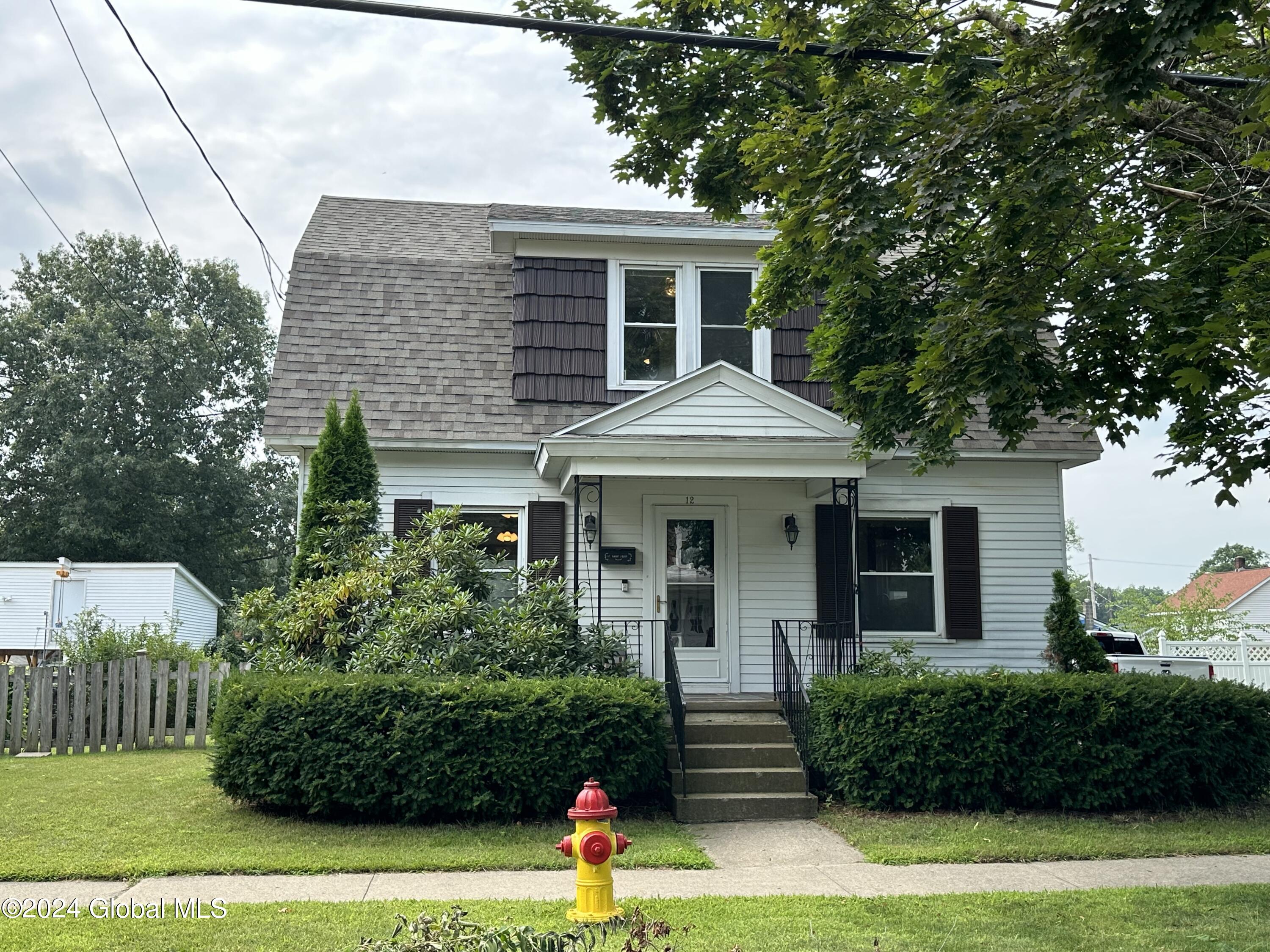 12 Knight Street
