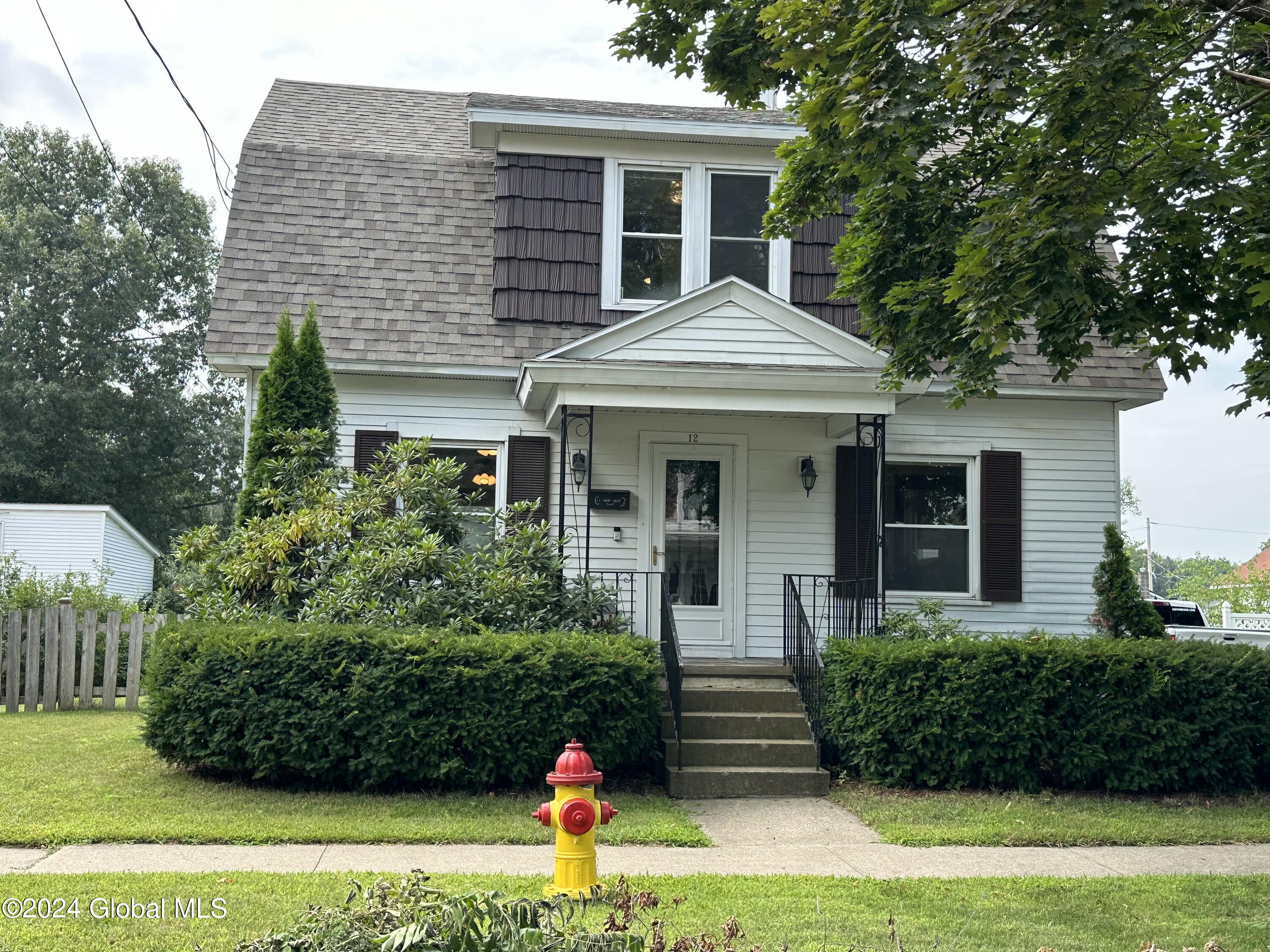 12 Knight Street