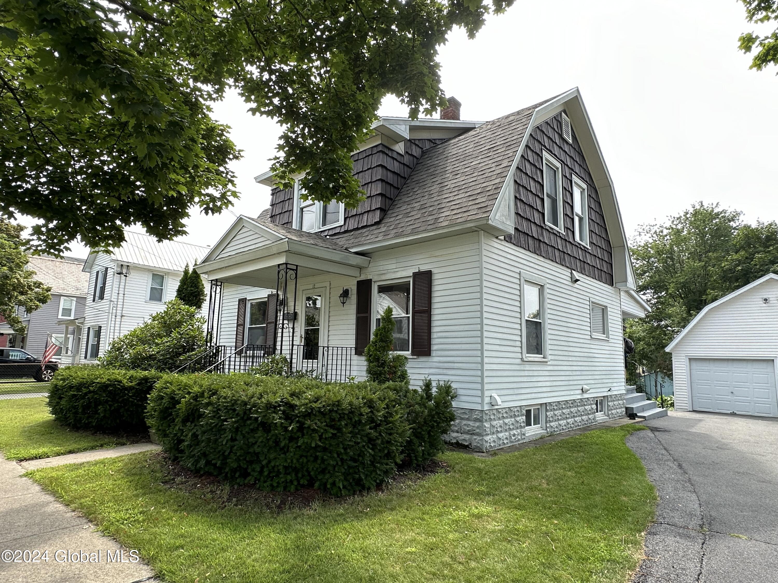 12 Knight Street