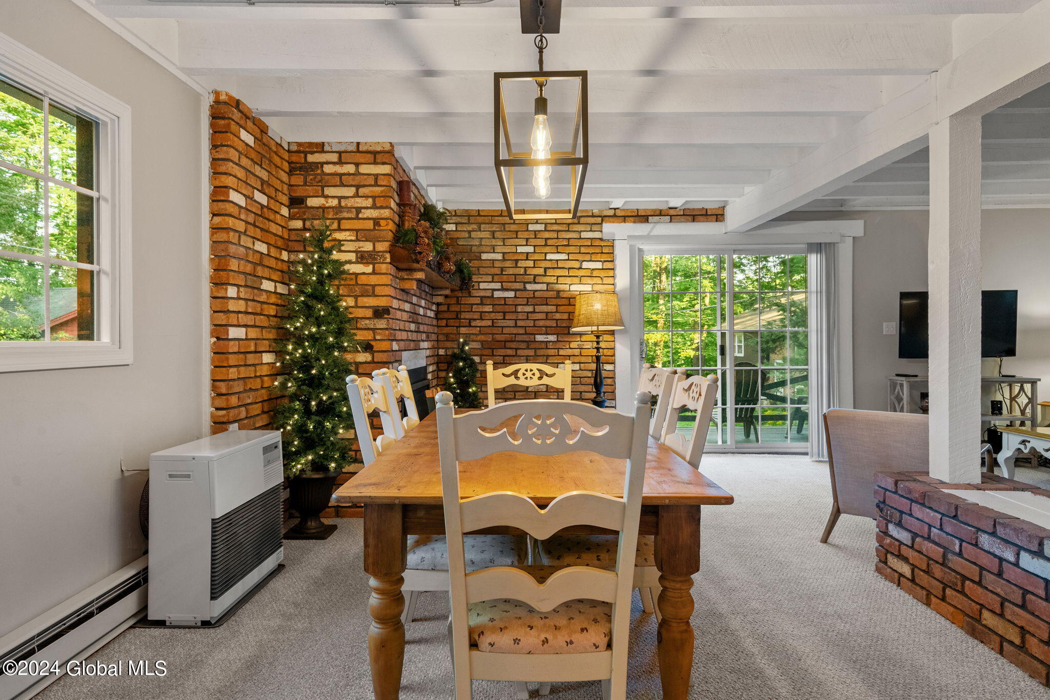 19 Heritage Village Road