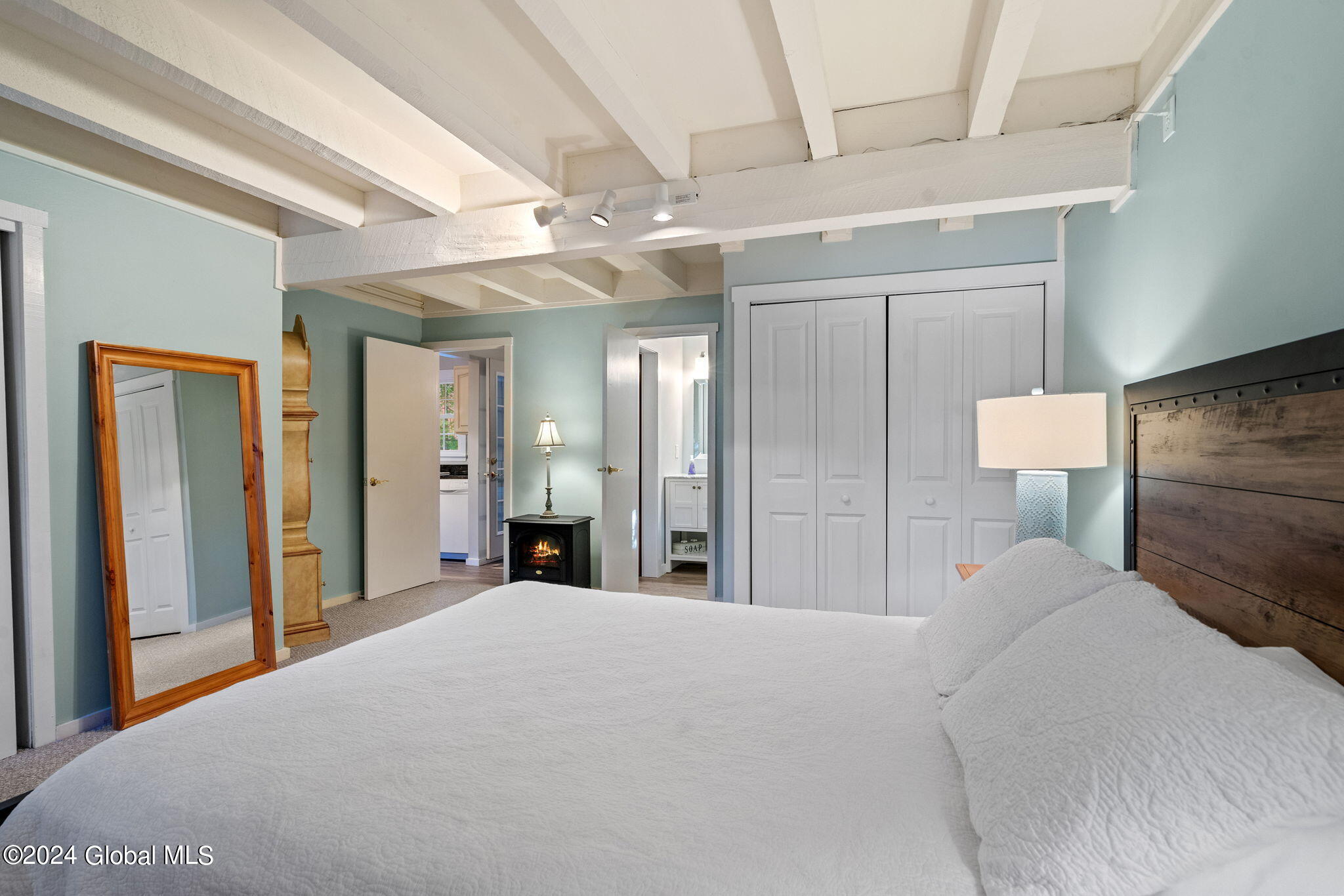 19 Heritage Village Road