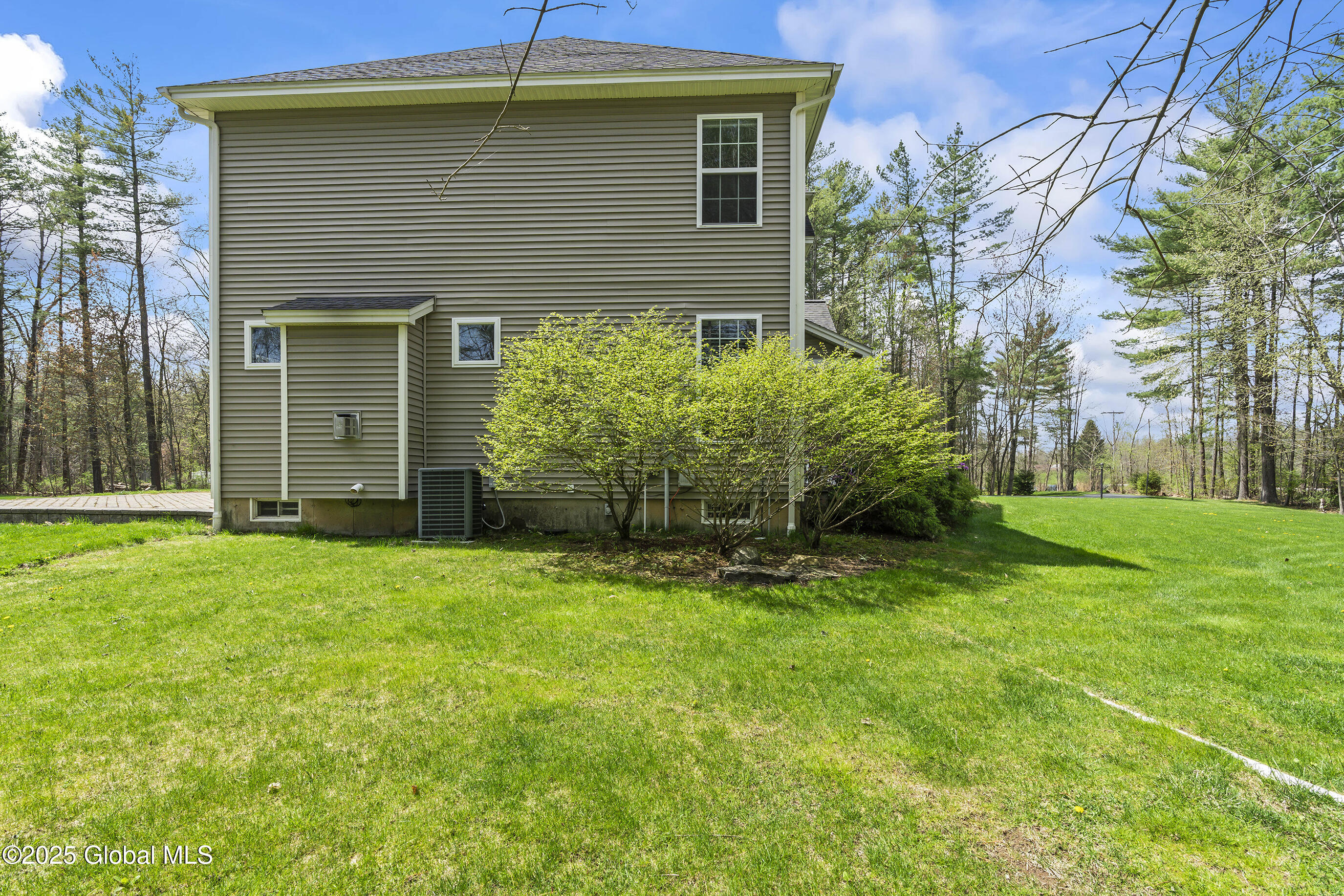 279 Round Lake Road