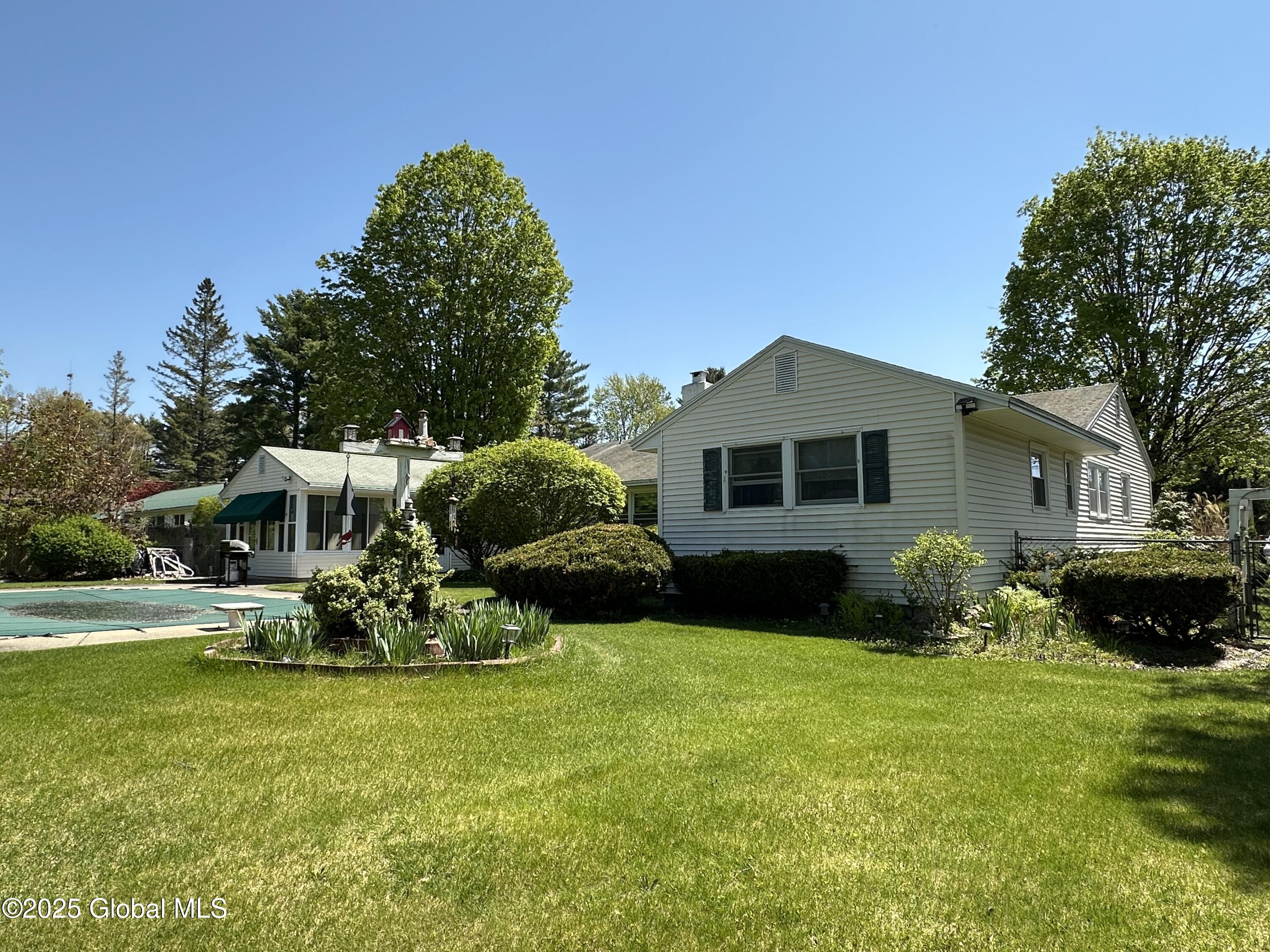 12 Westmore Avenue
