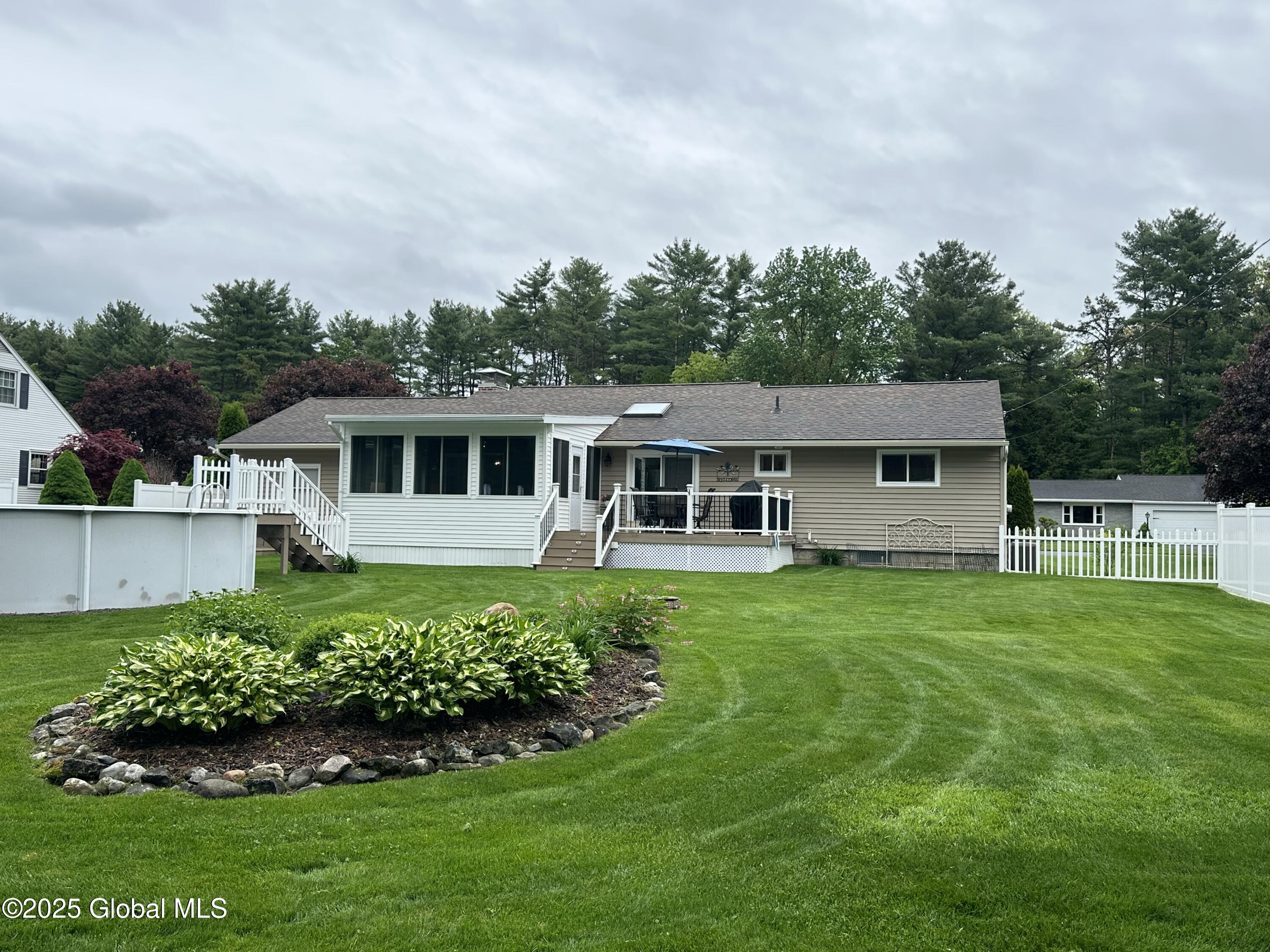 25 Sylvan Avenue
