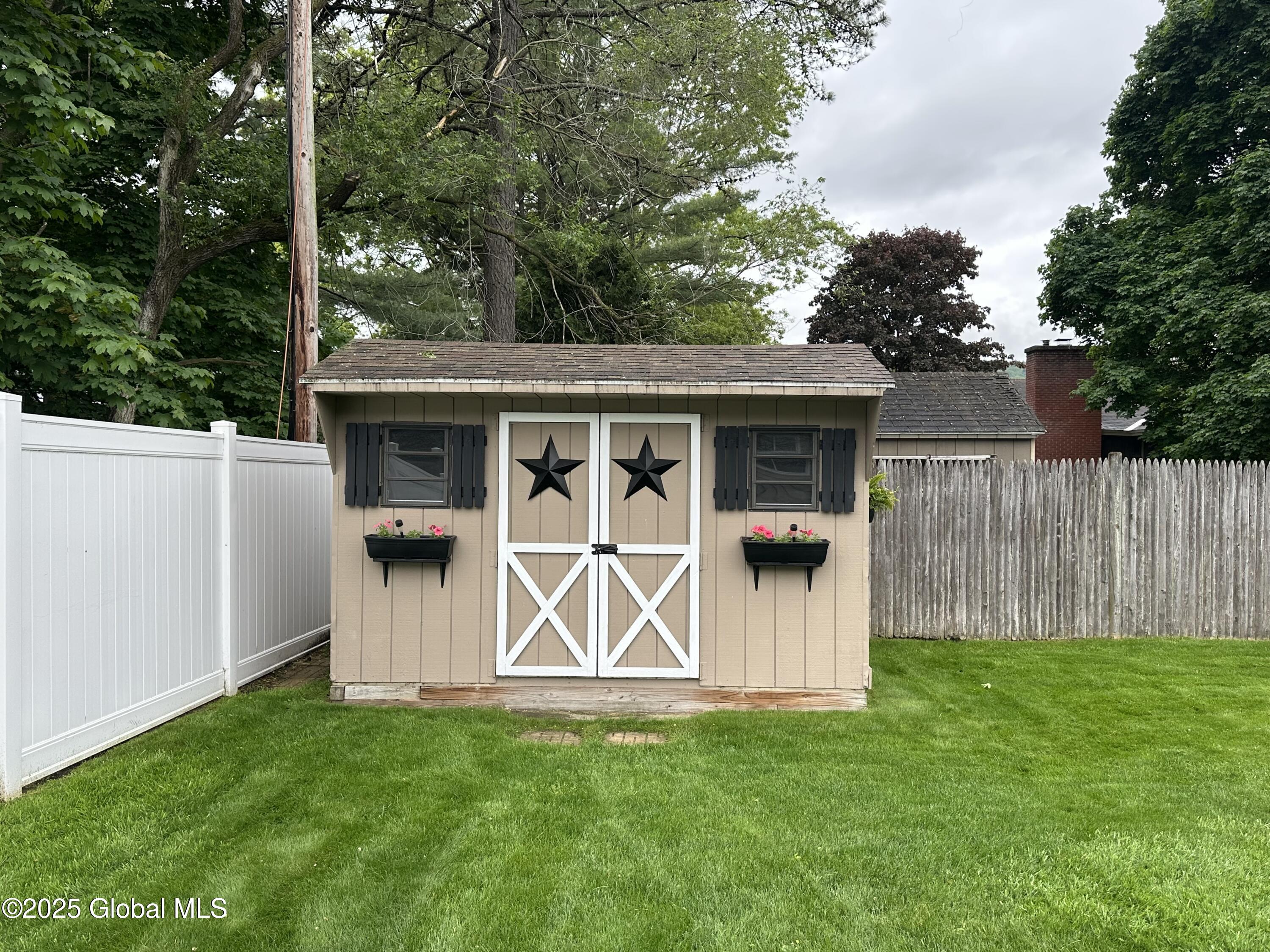 25 Sylvan Avenue