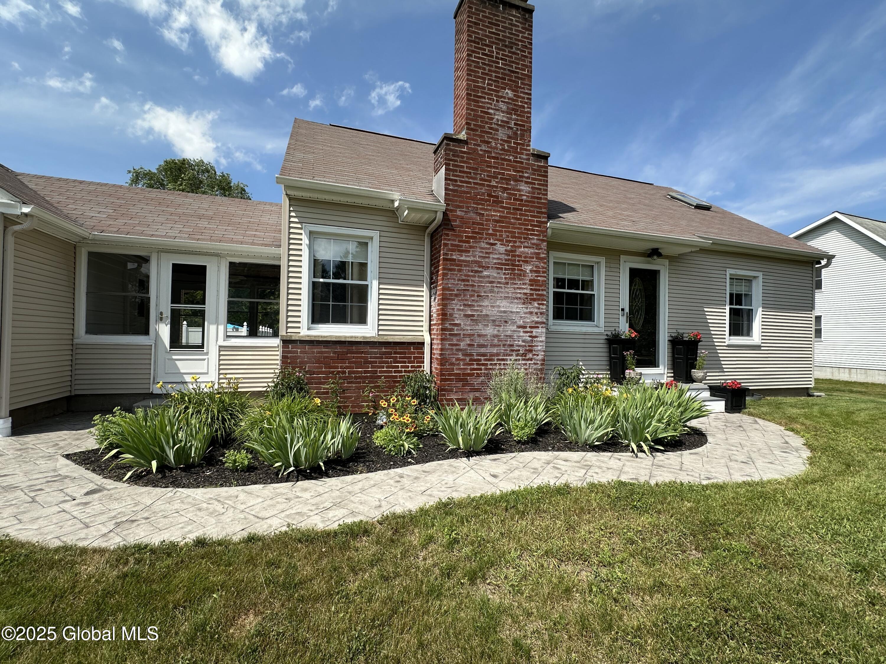 12 Spruce Street