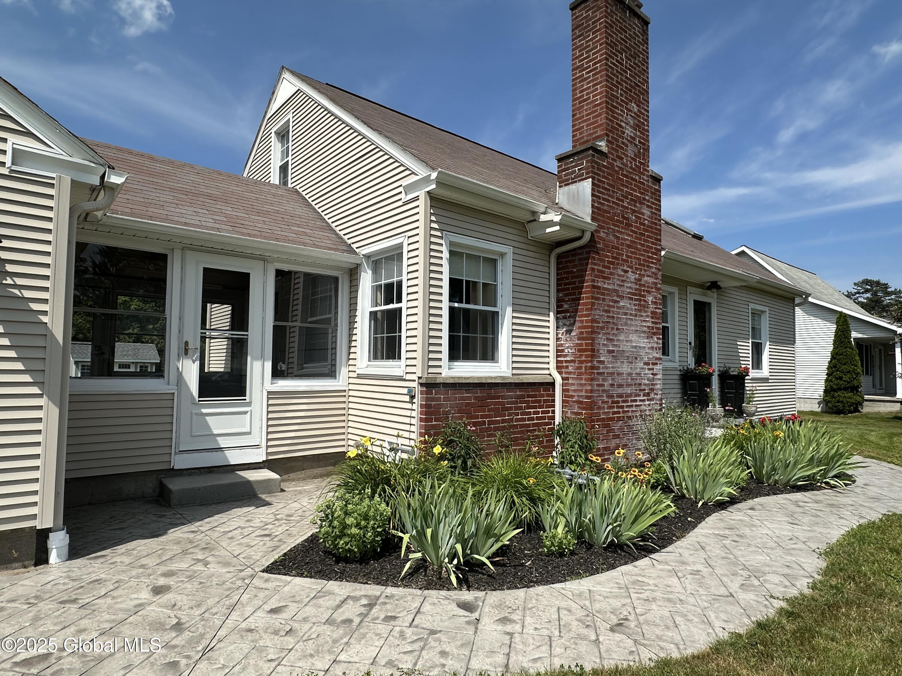 12 Spruce Street