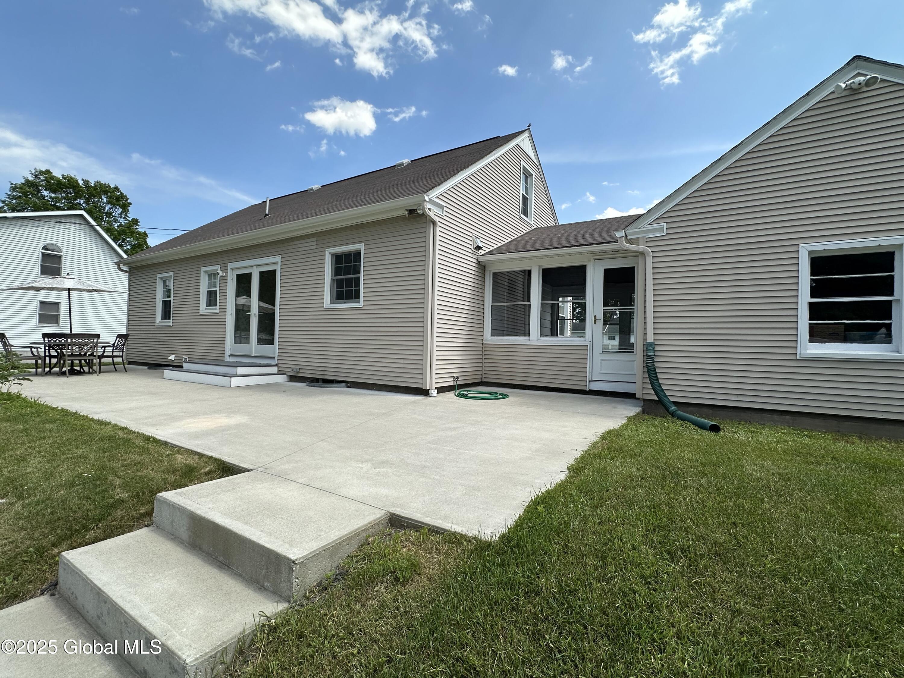 12 Spruce Street