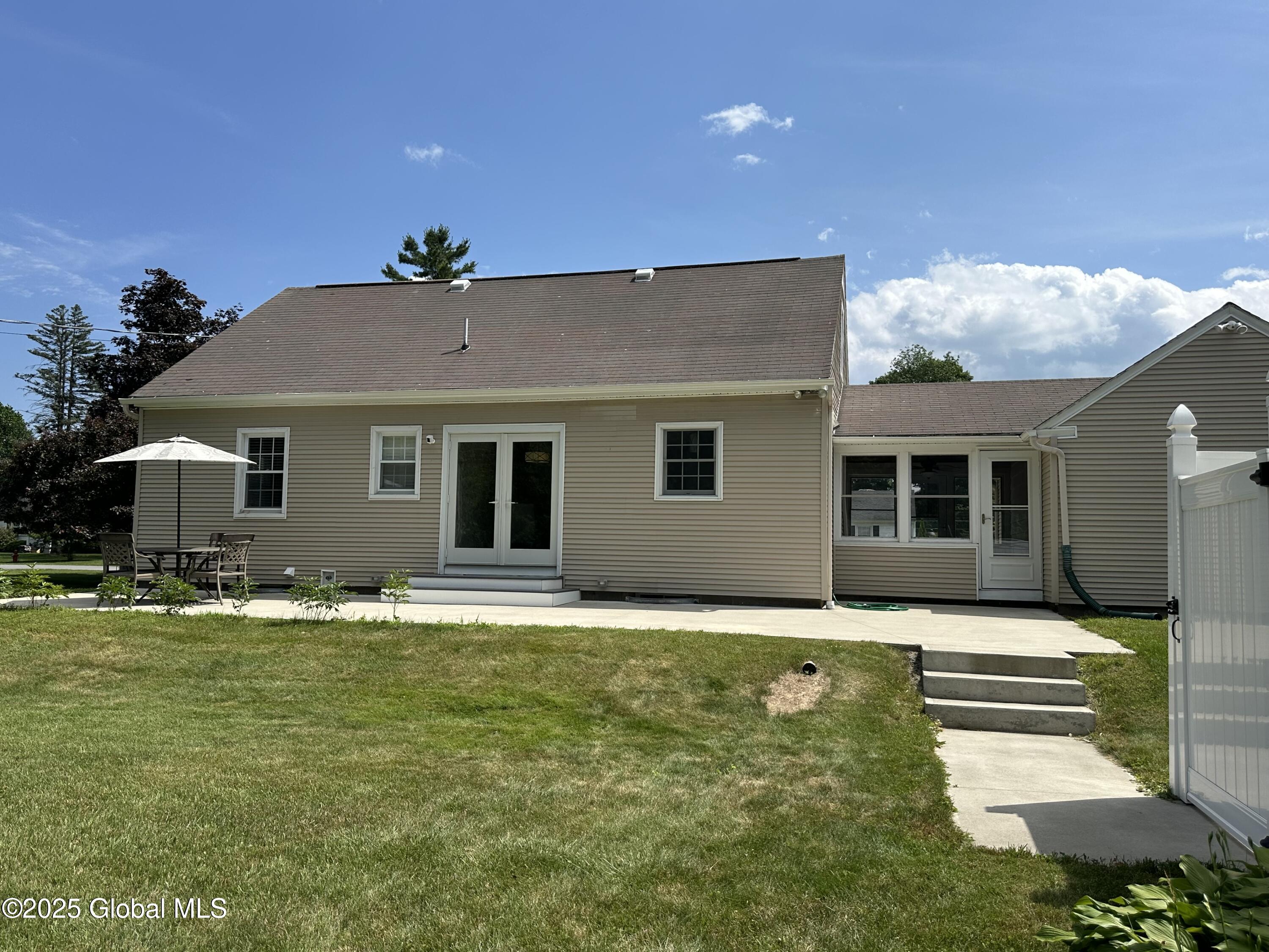 12 Spruce Street