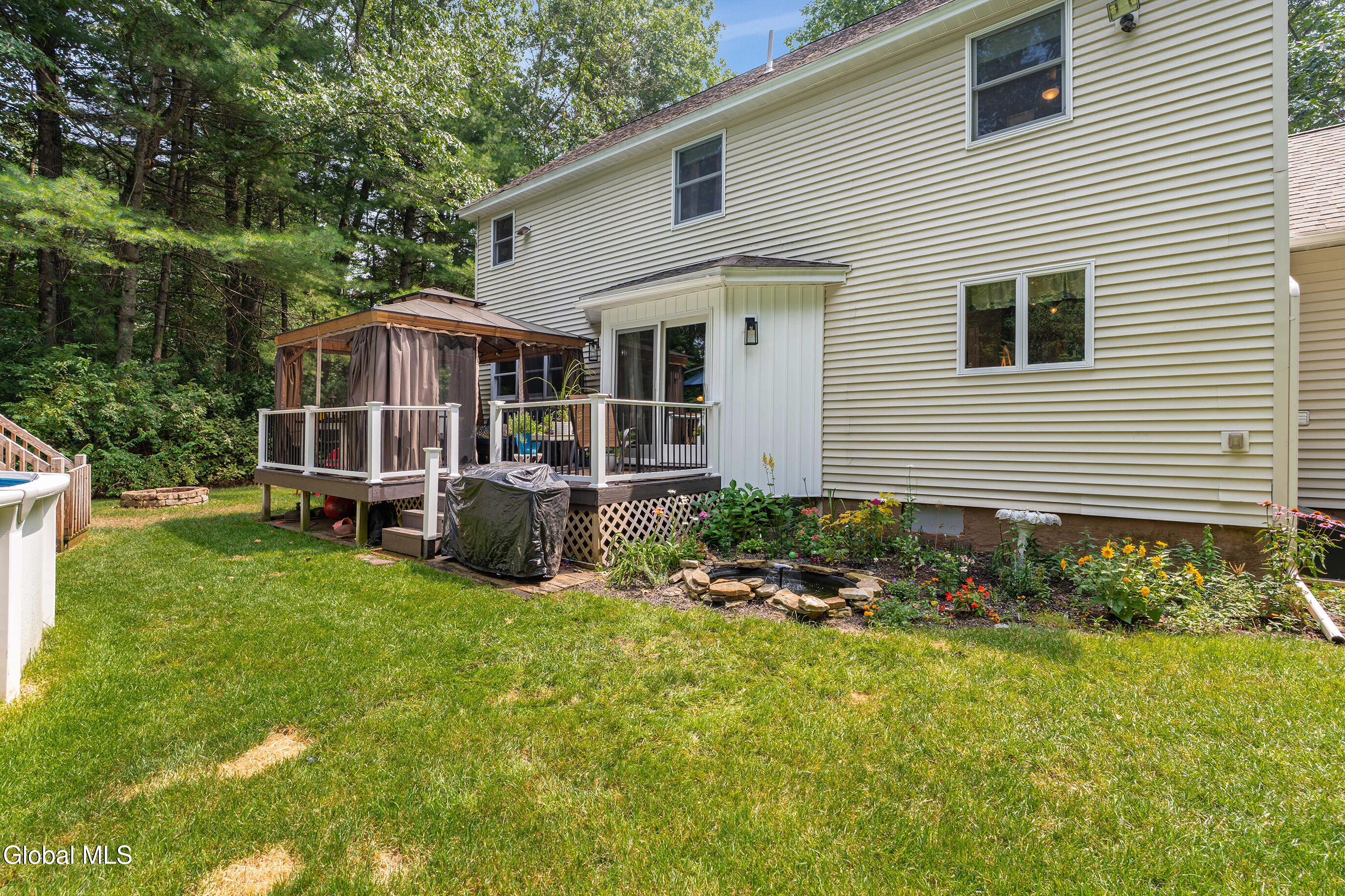 22 Oak View Drive