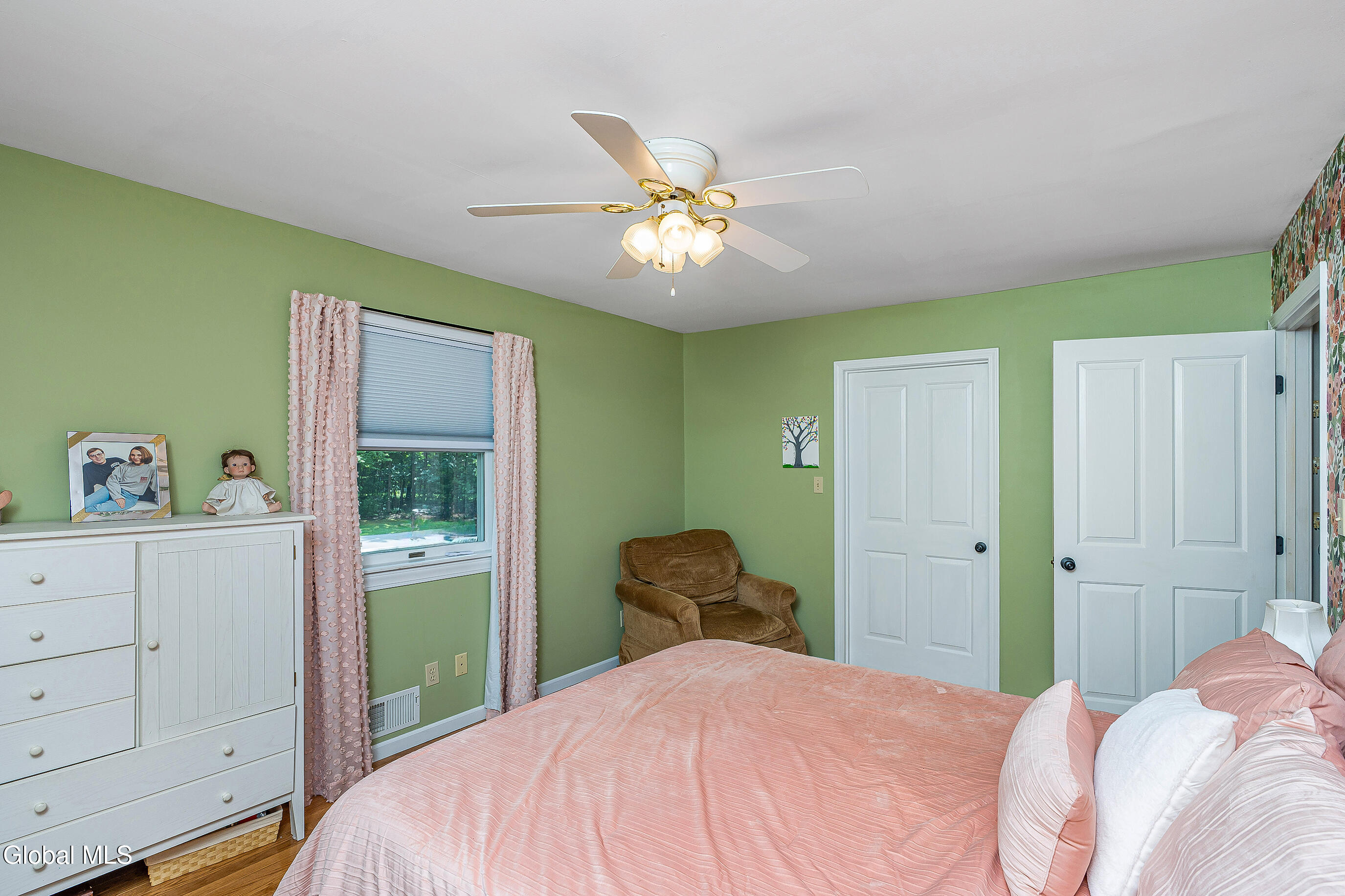 22 Oak View Drive