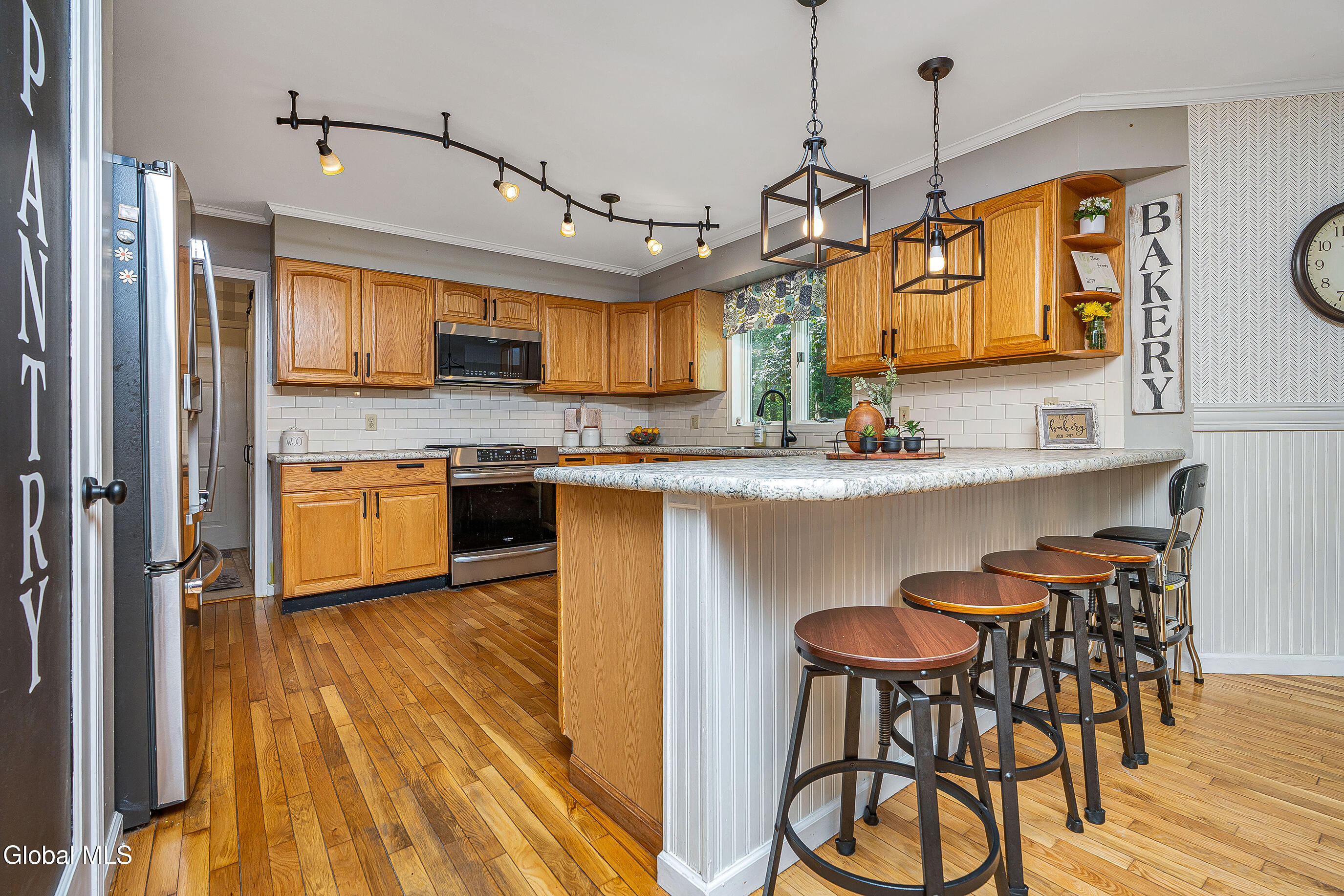 22 Oak View Drive