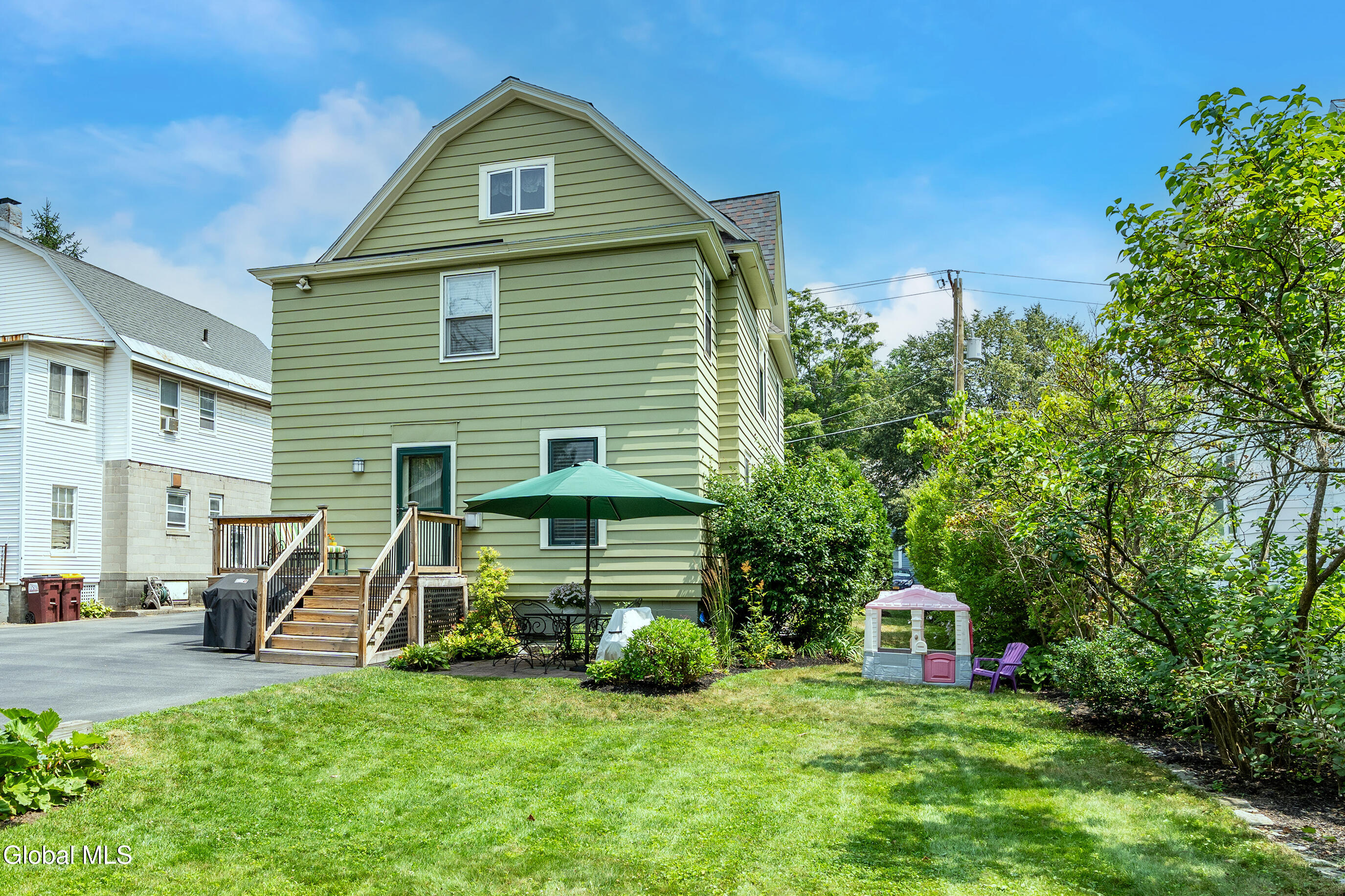 230 Ridge Street