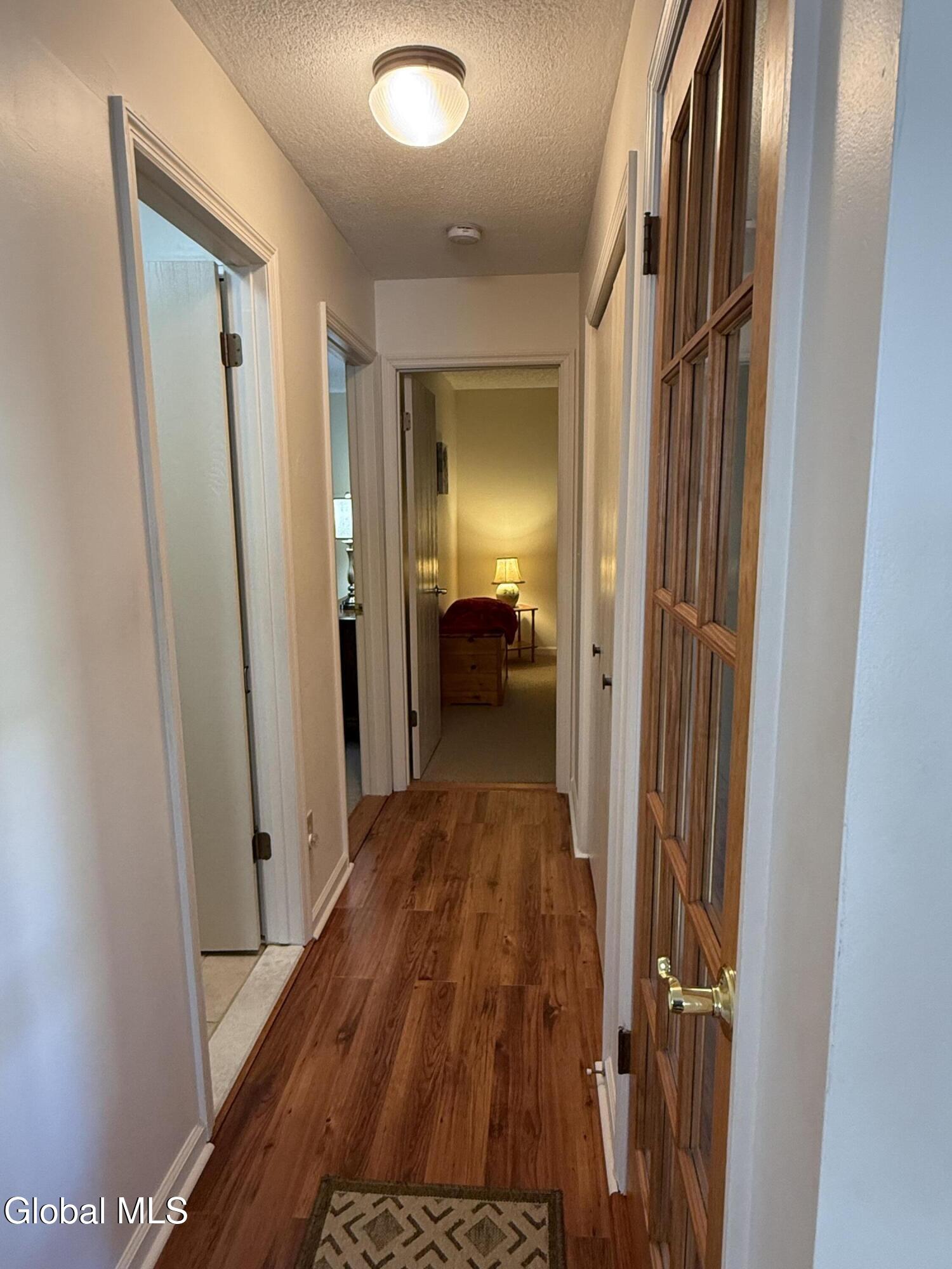 4 Edgewater Place