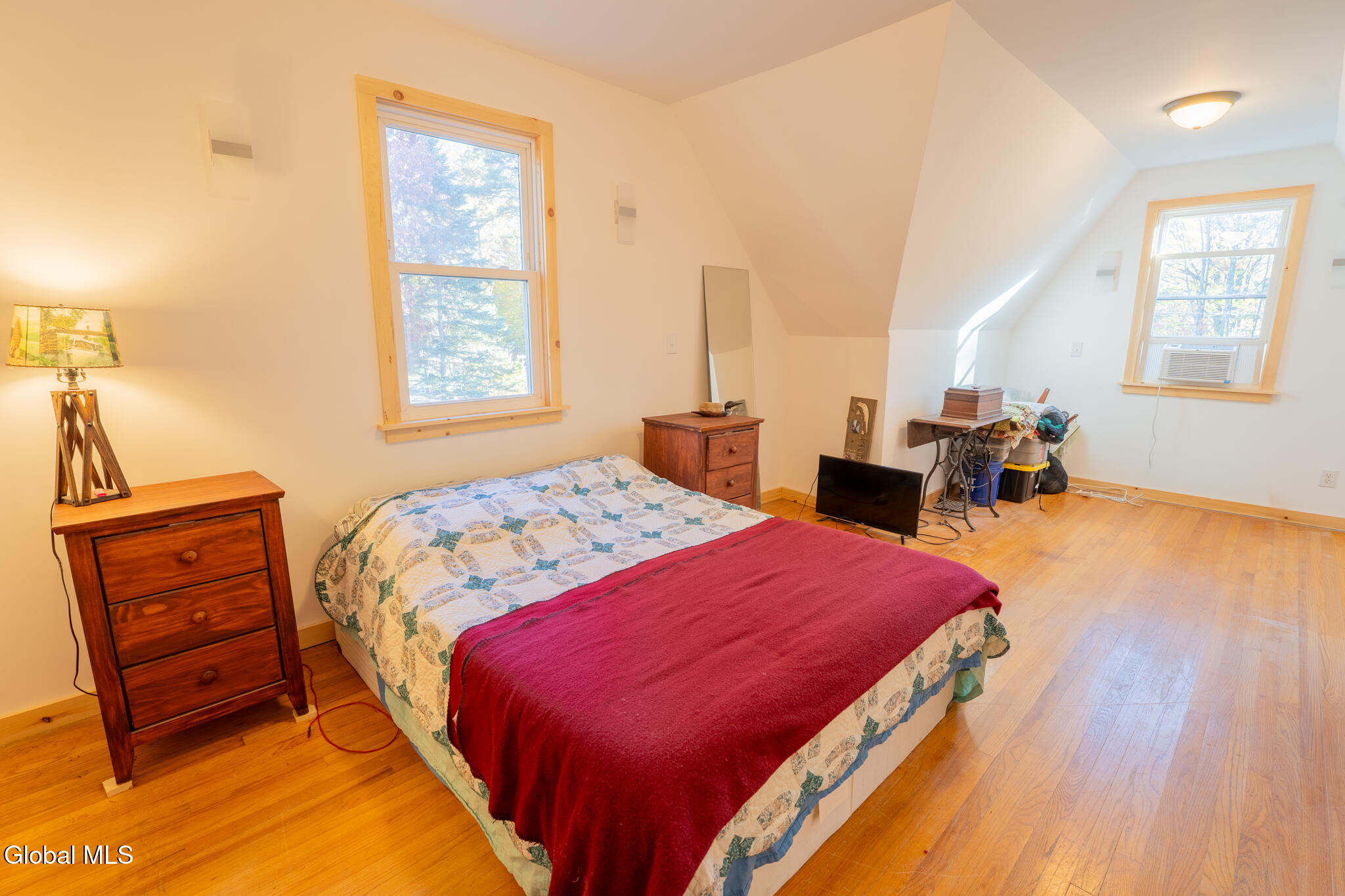 7 Corinth Place