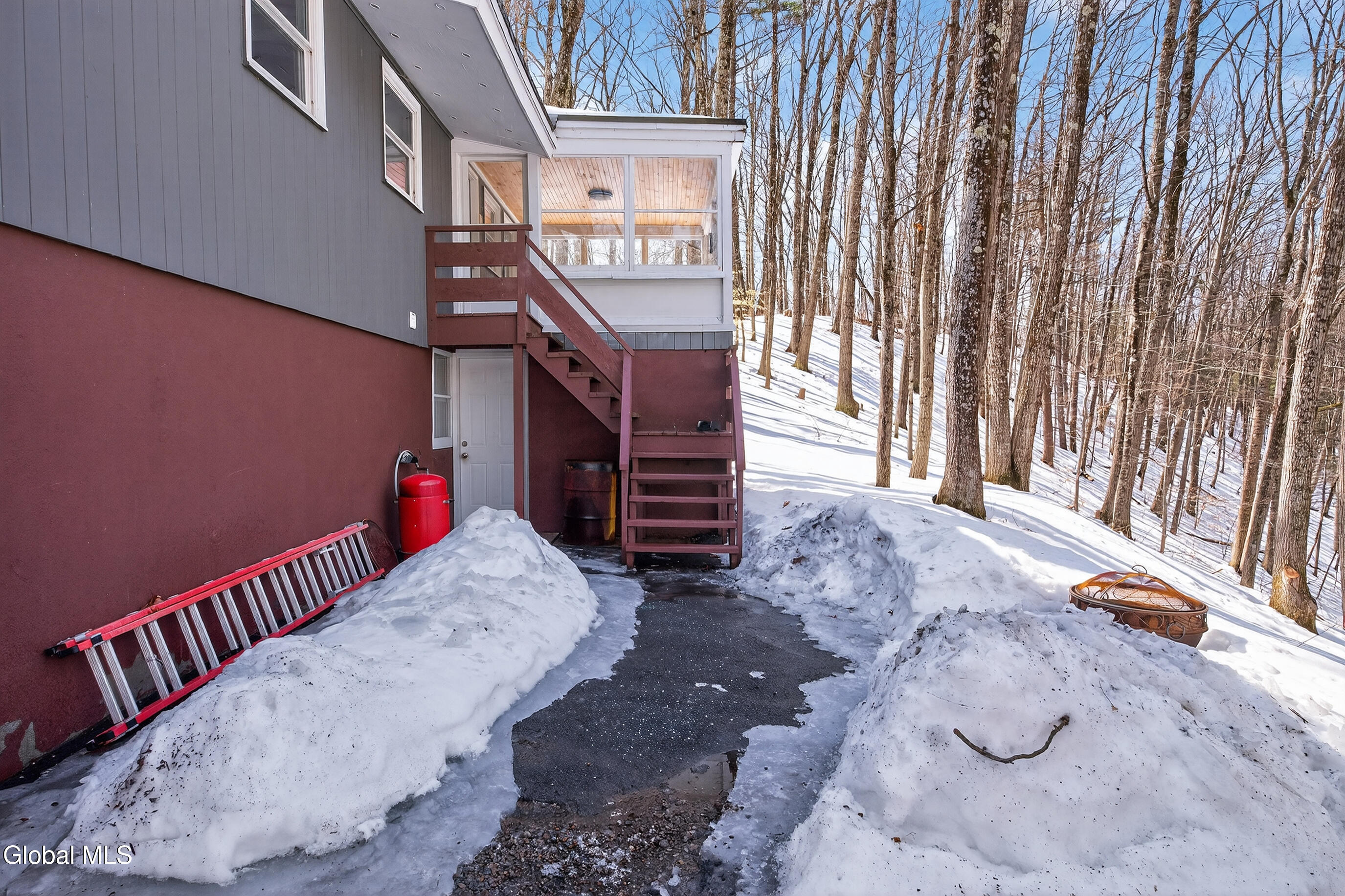 55 Country Colony Road