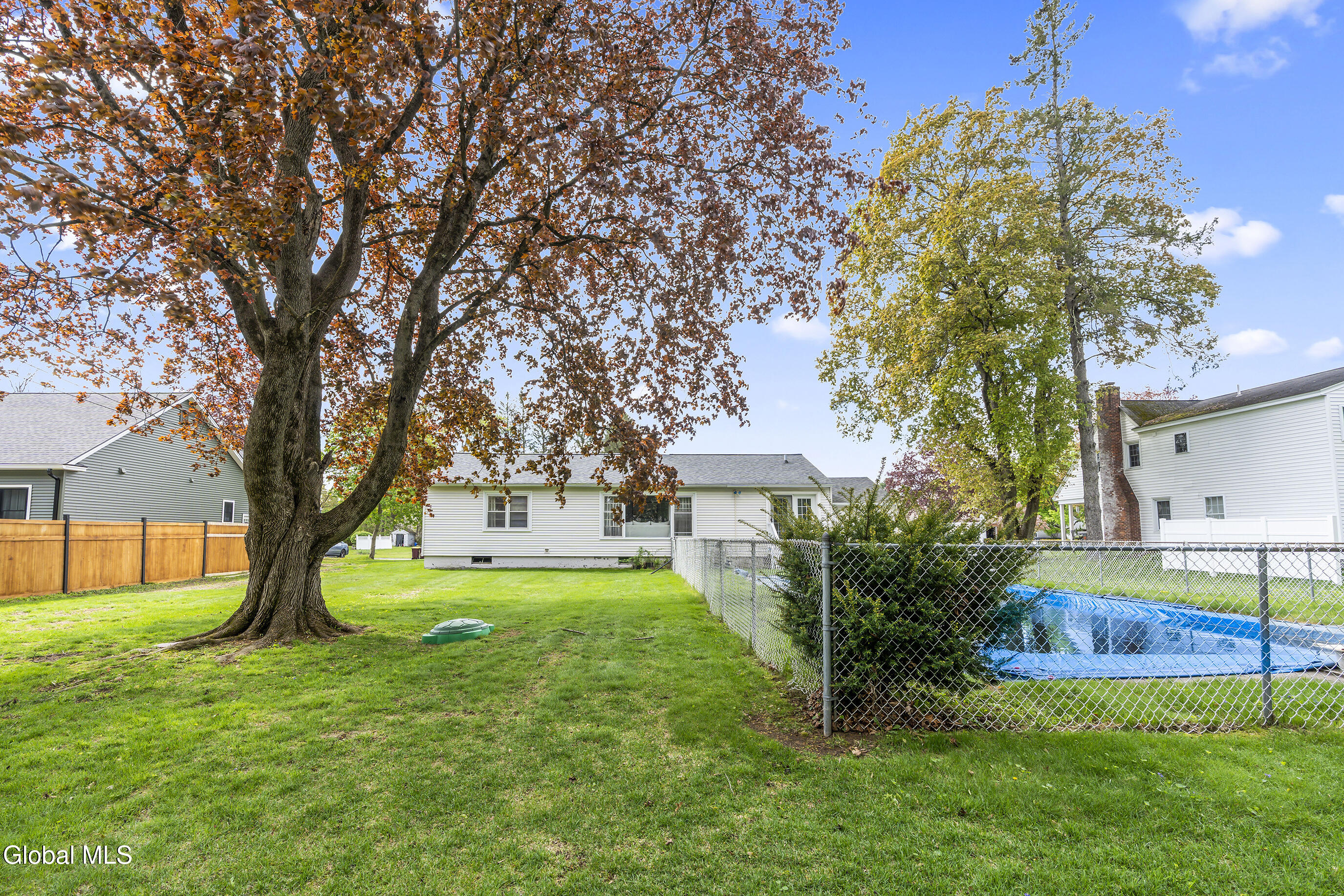 13 Pershing Road