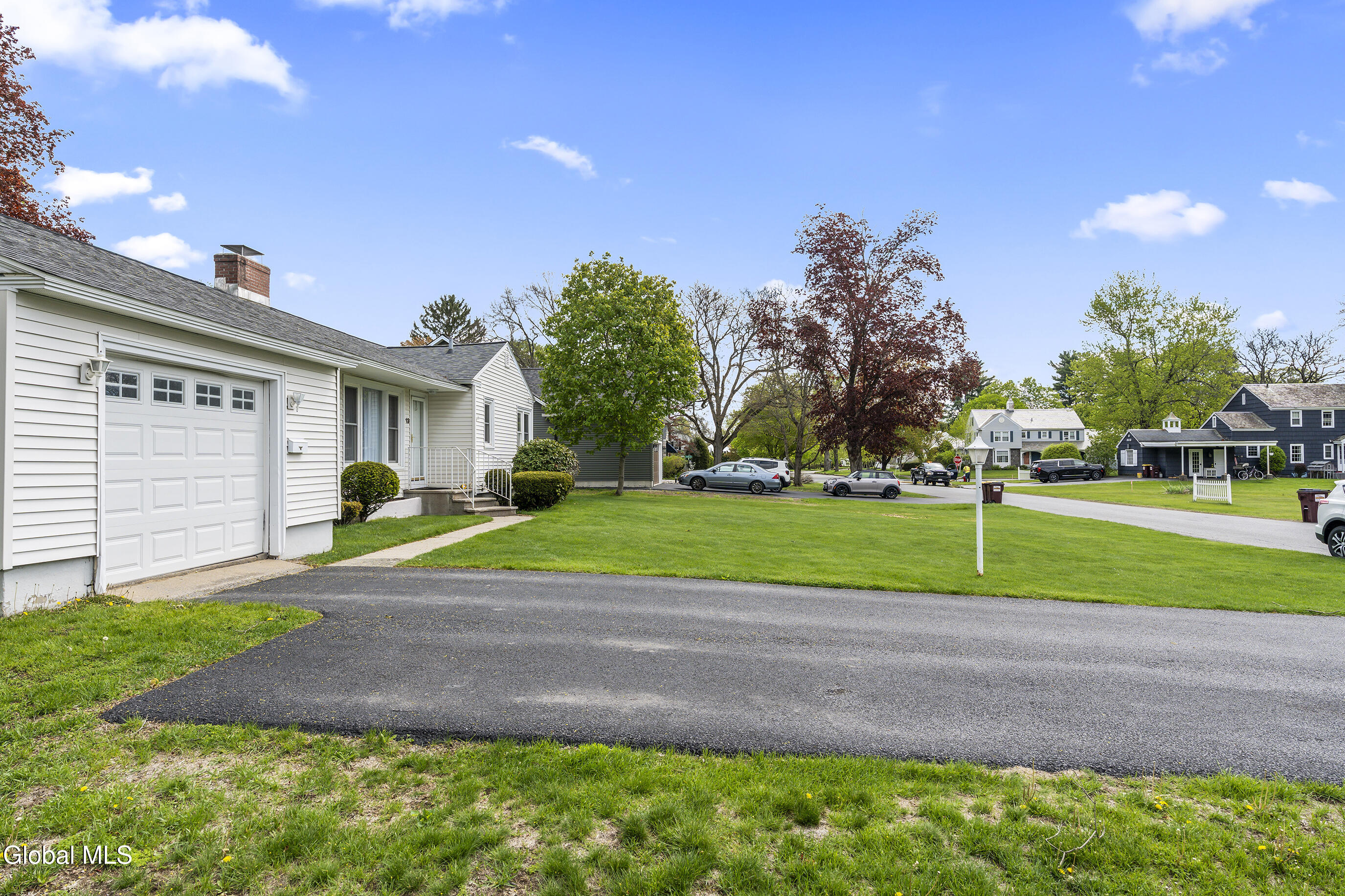 13 Pershing Road