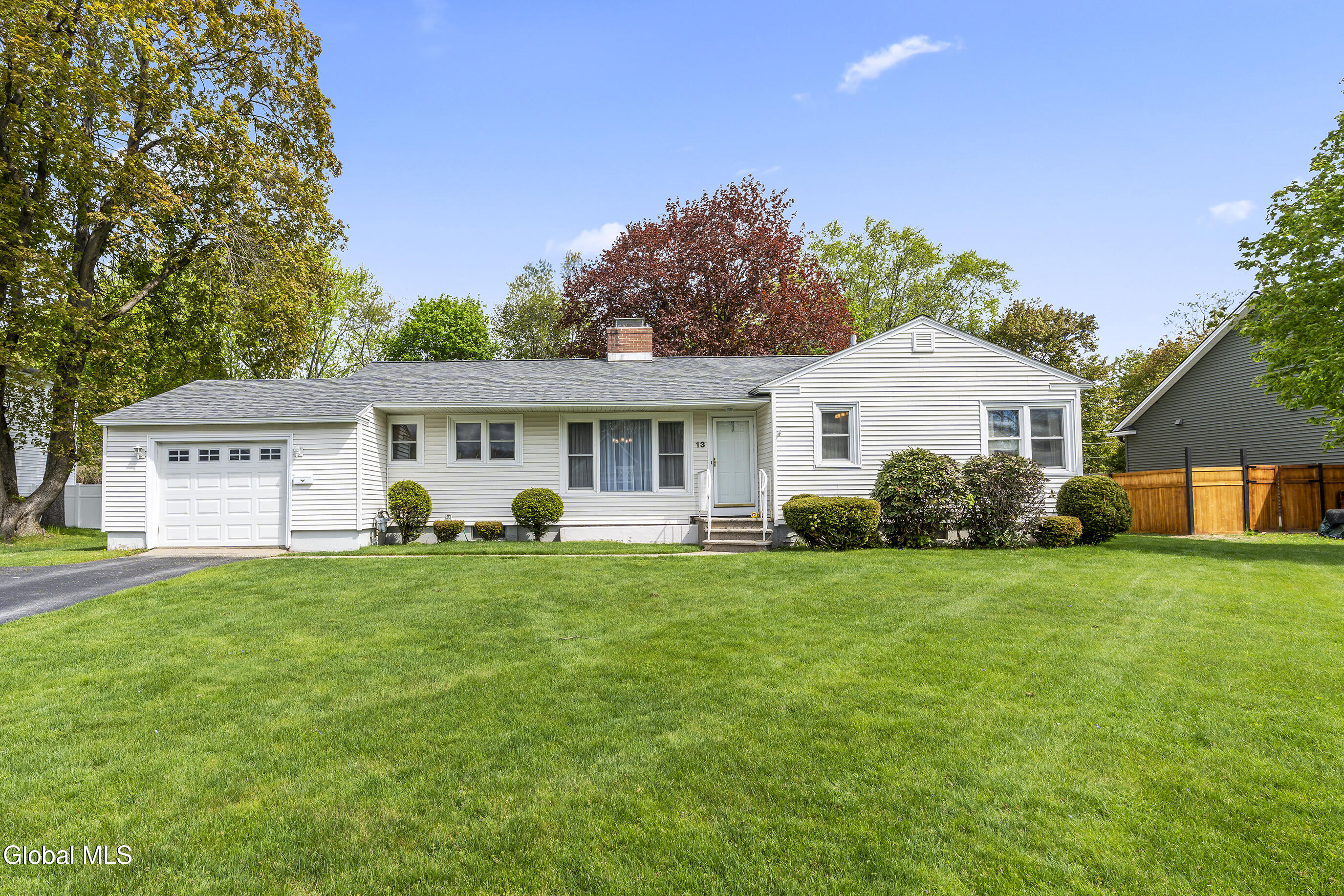 13 Pershing Road