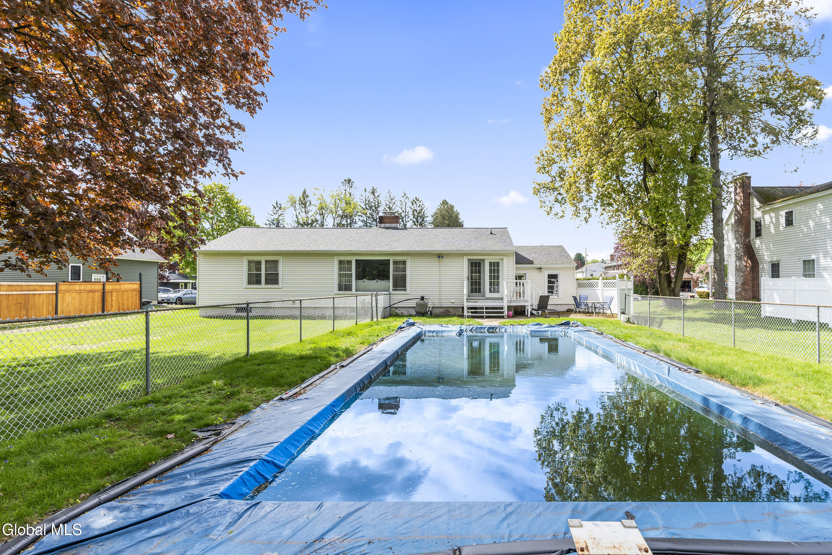 13 Pershing Road
