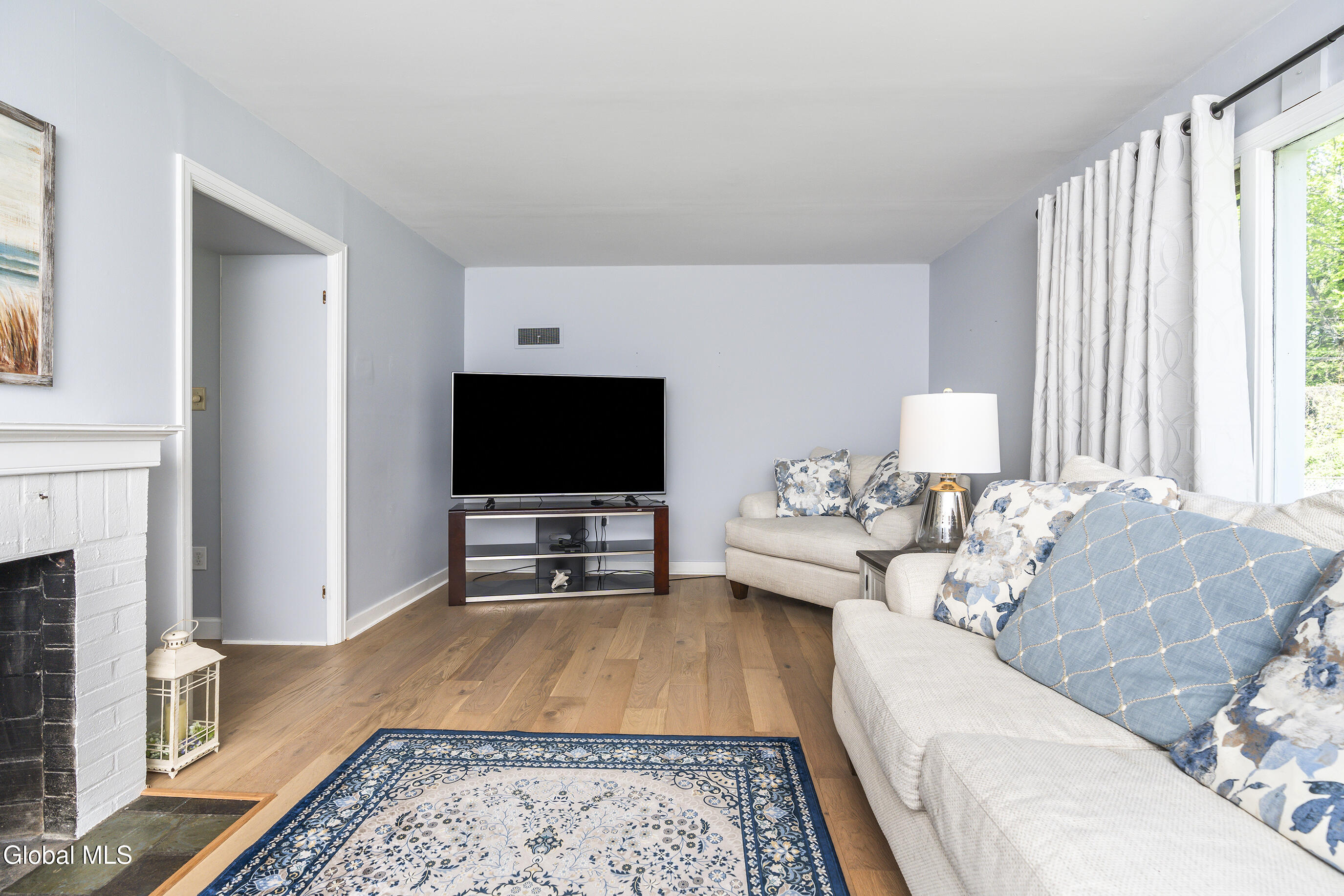 13 Pershing Road