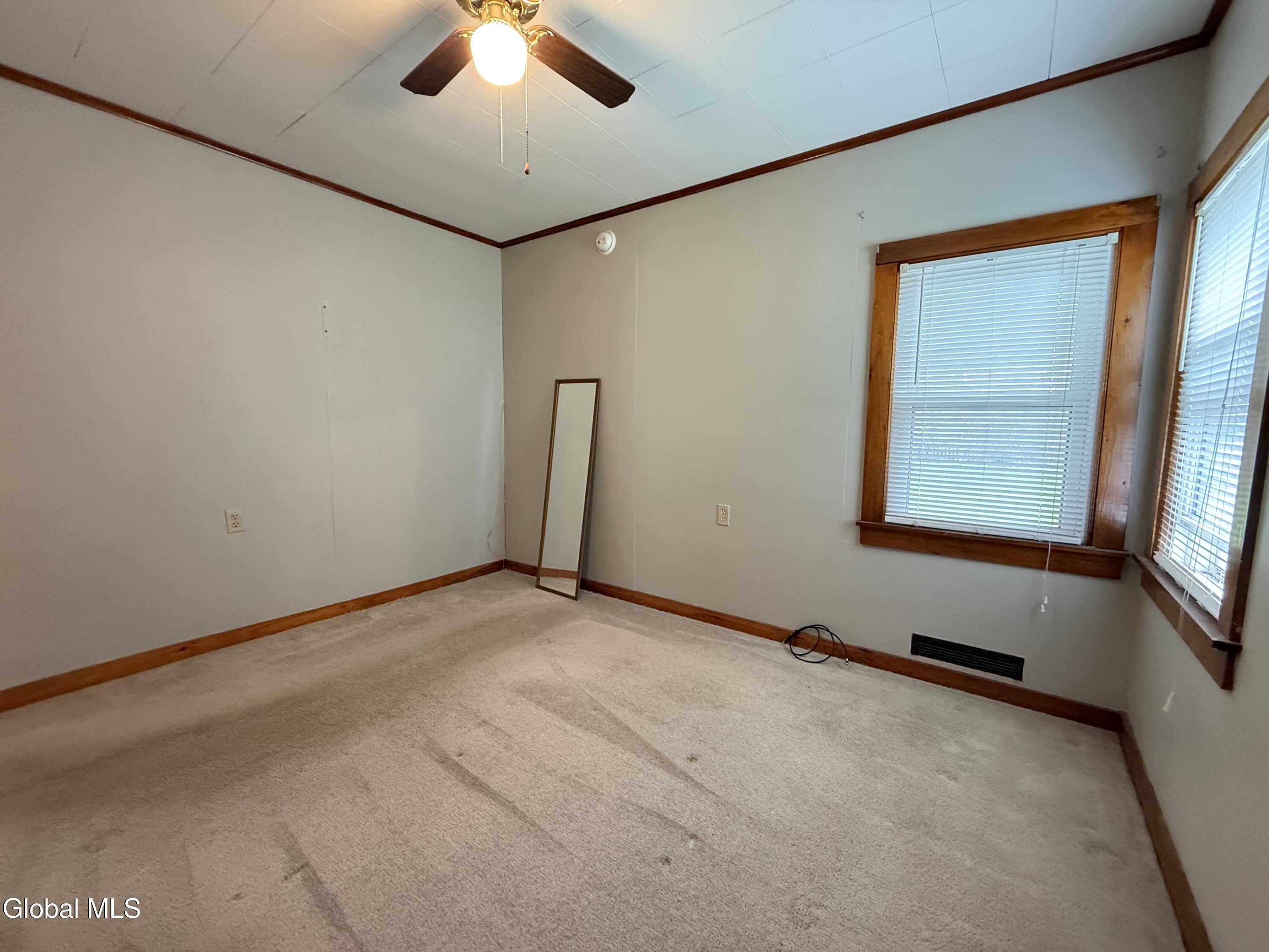 11 Bly Avenue