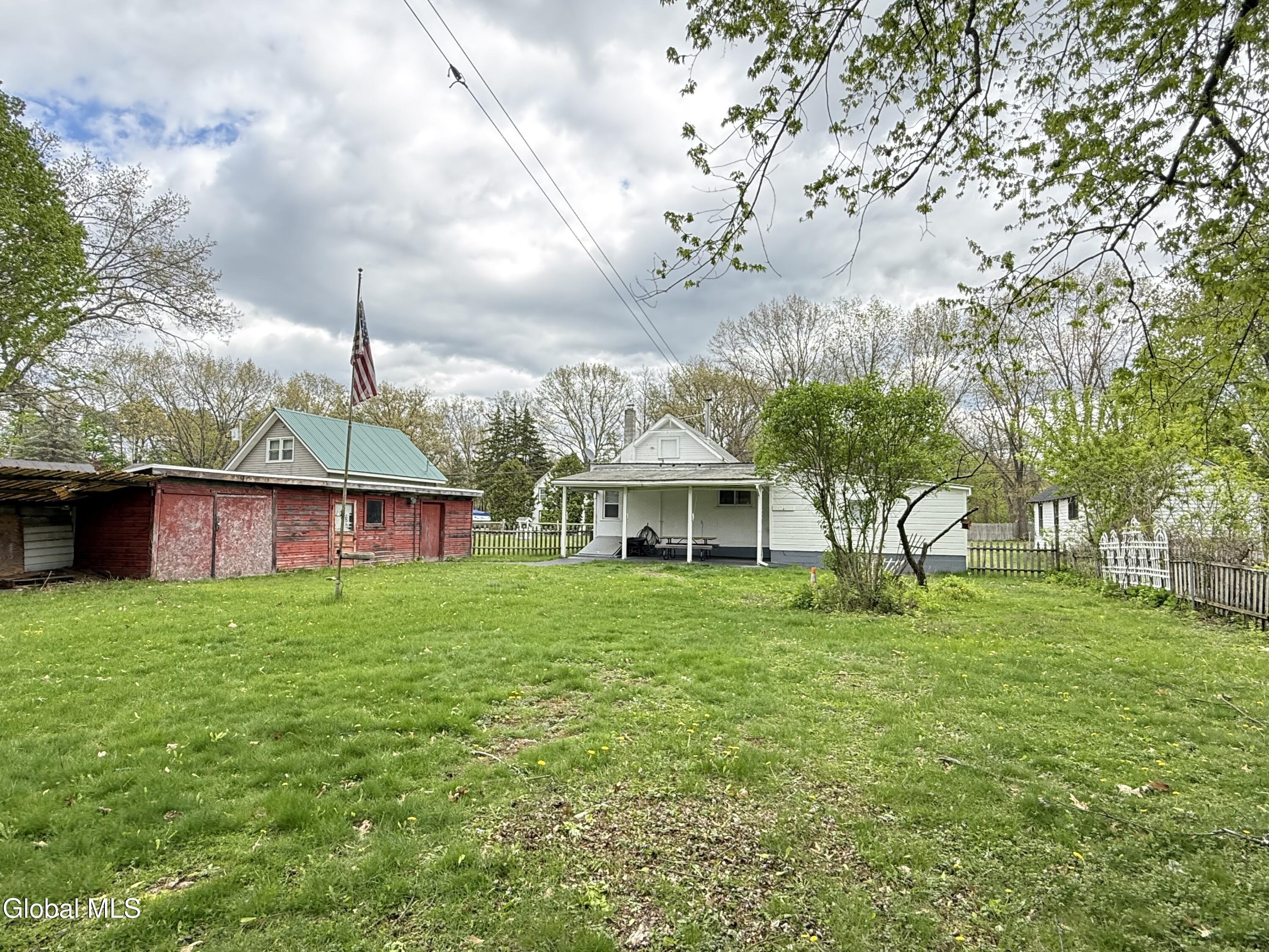 11 Bly Avenue
