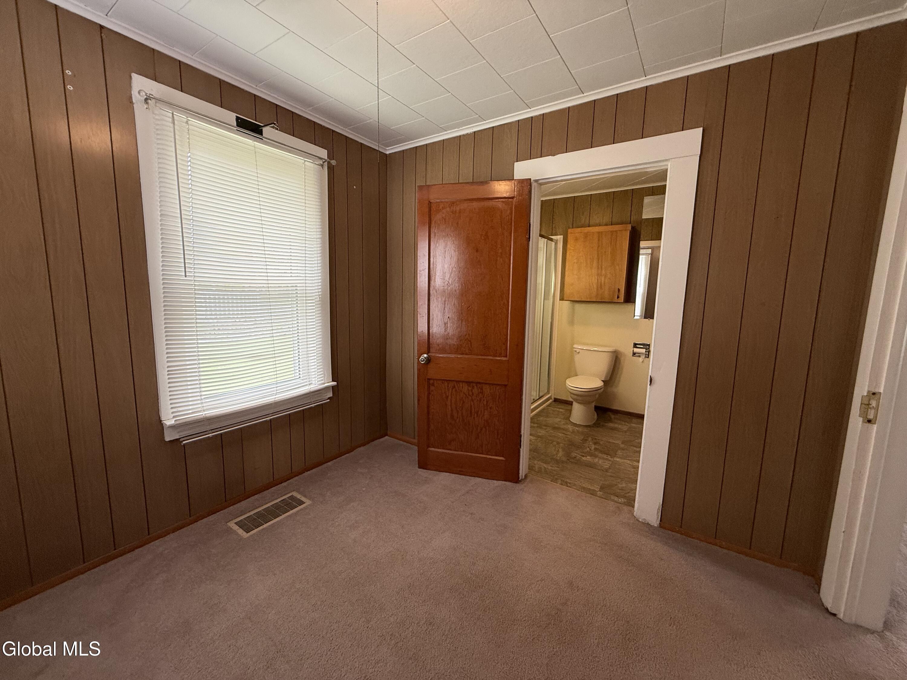 11 Bly Avenue
