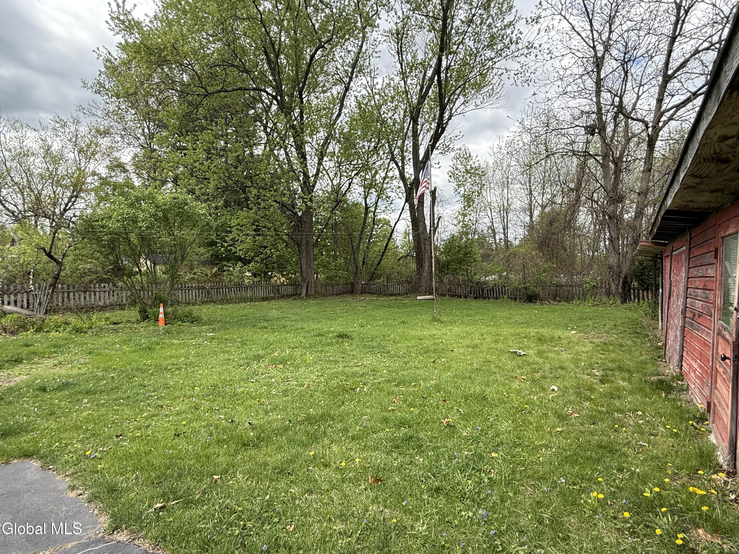 11 Bly Avenue