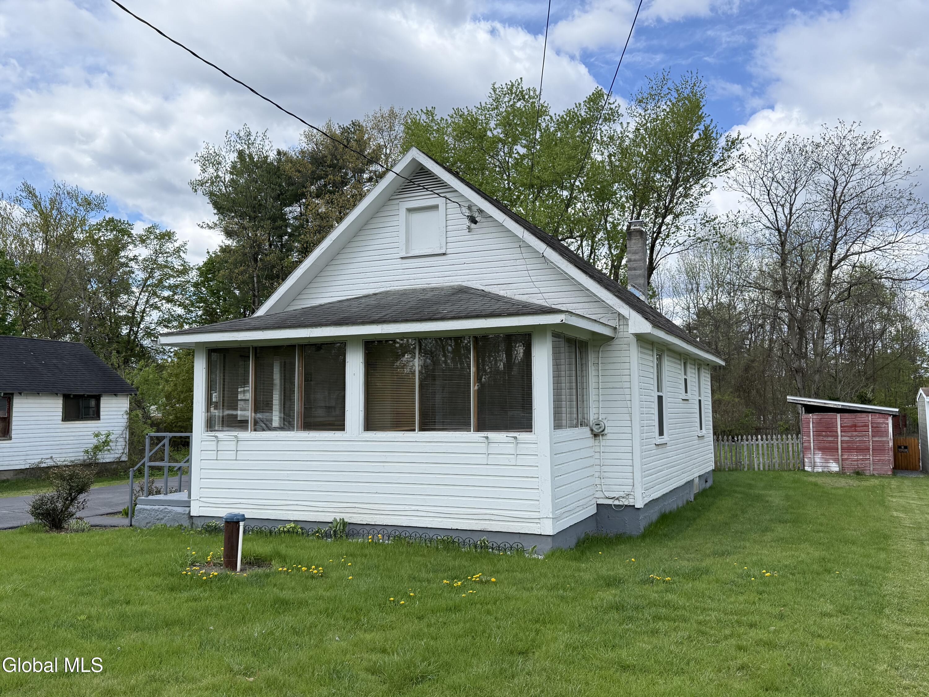 11 Bly Avenue