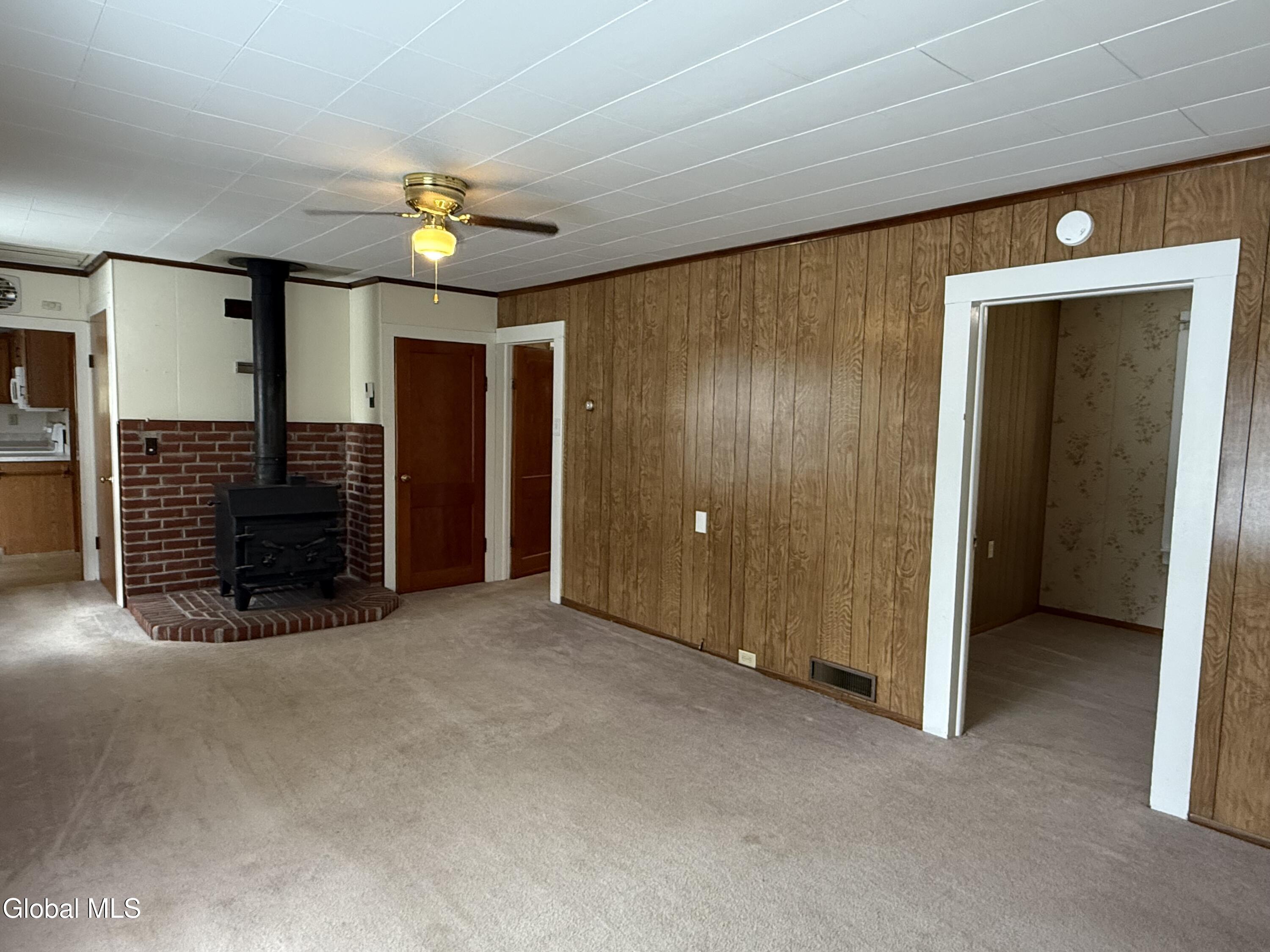 11 Bly Avenue