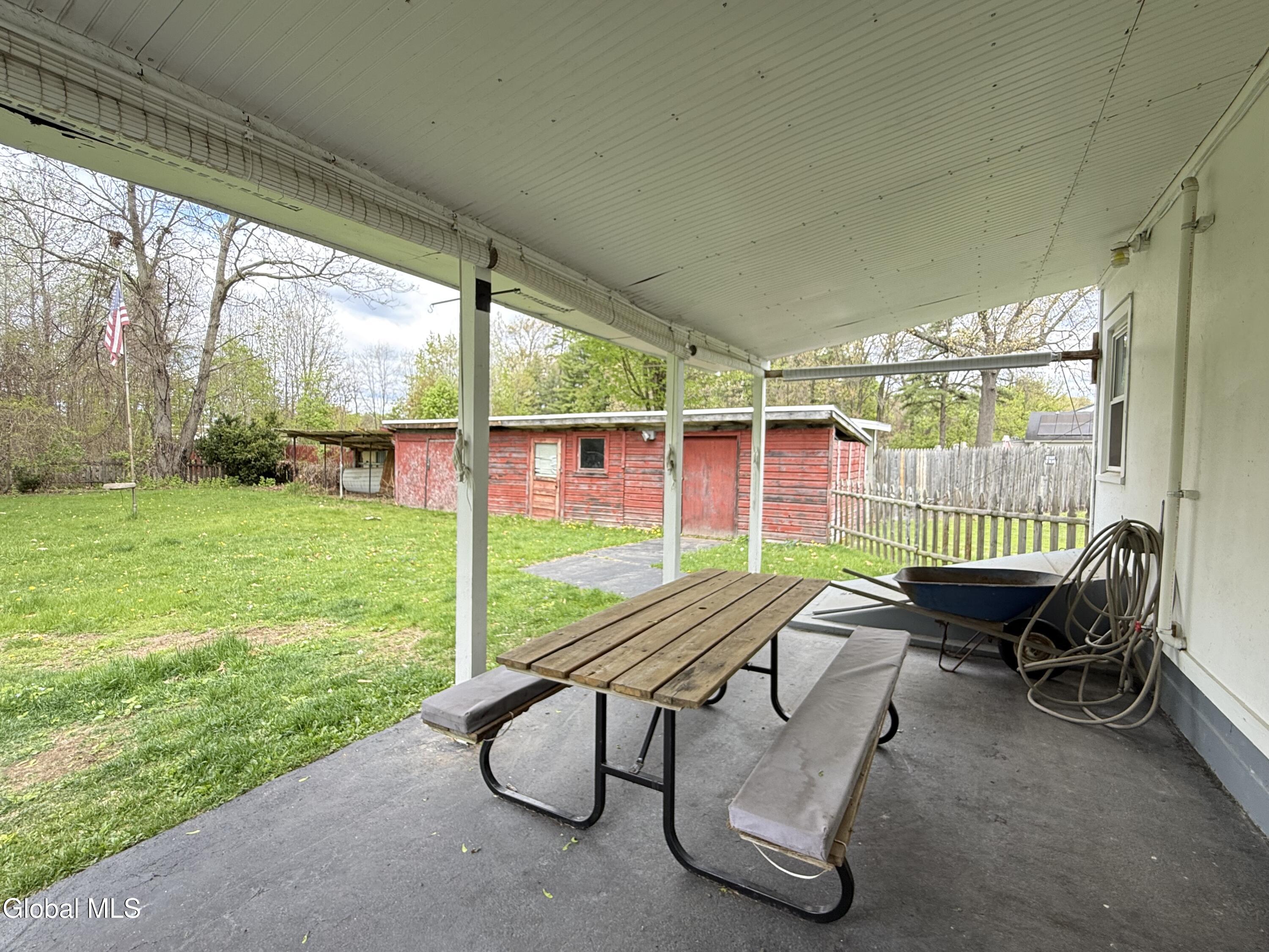 11 Bly Avenue