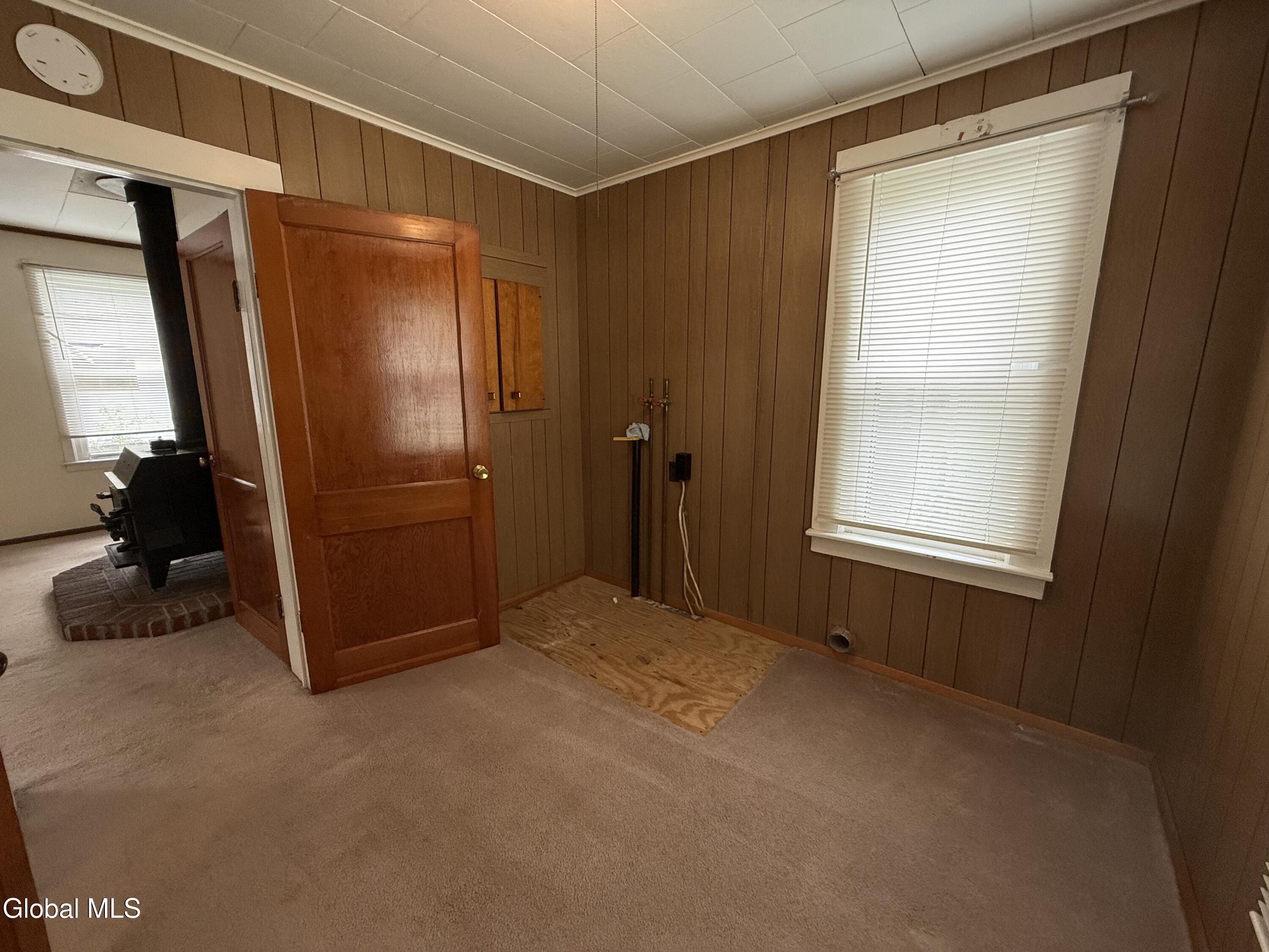 11 Bly Avenue