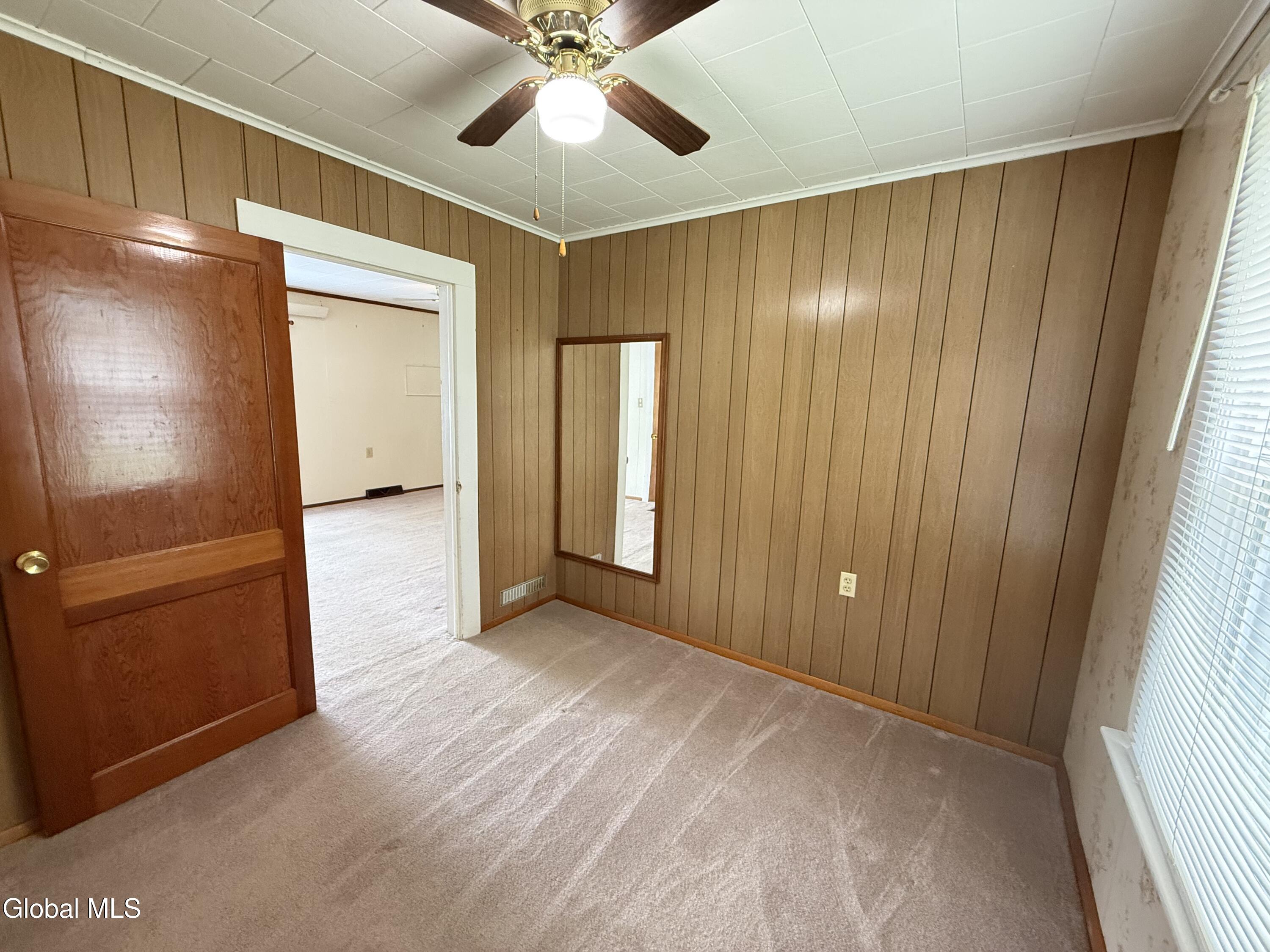 11 Bly Avenue