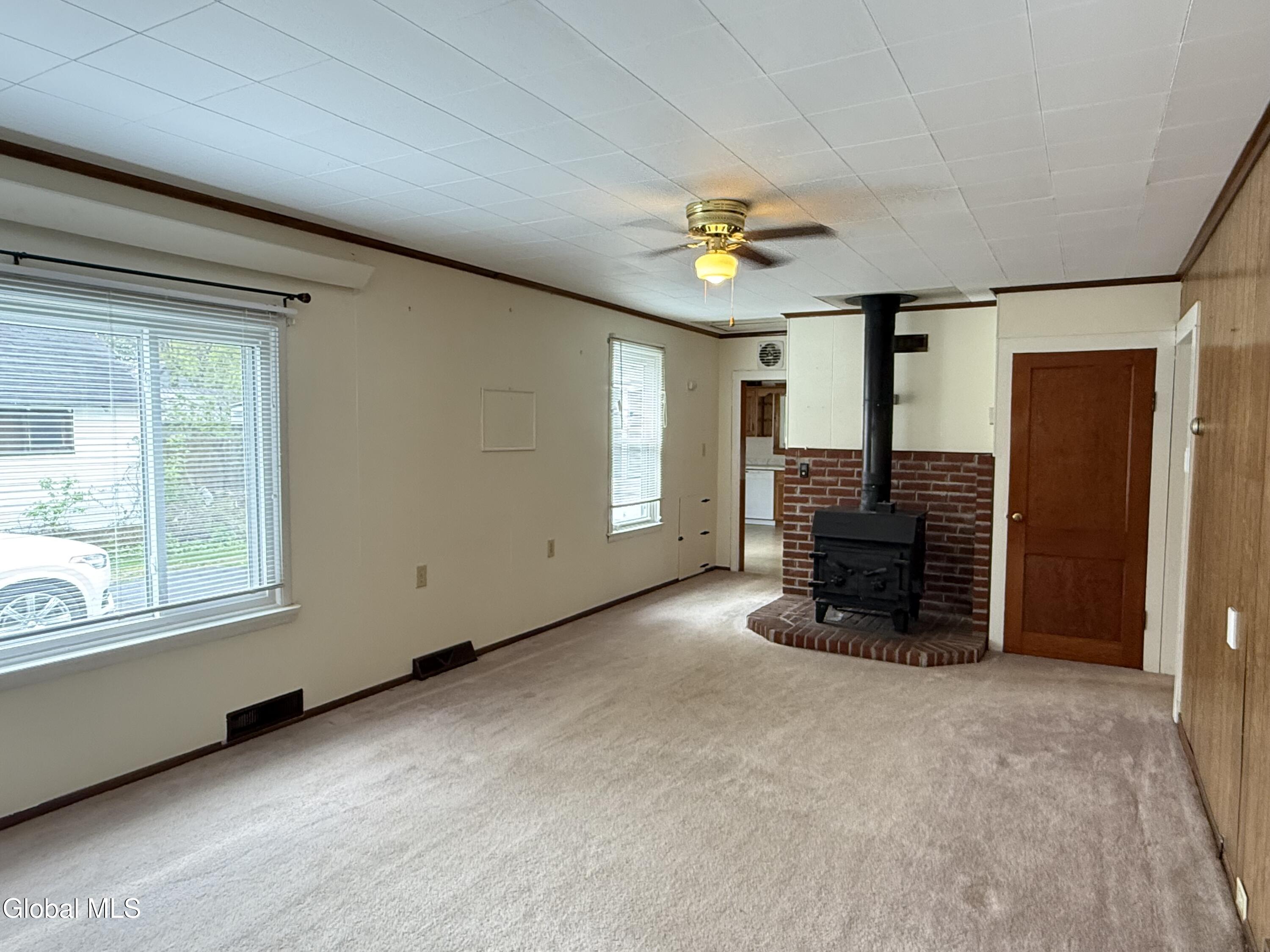 11 Bly Avenue