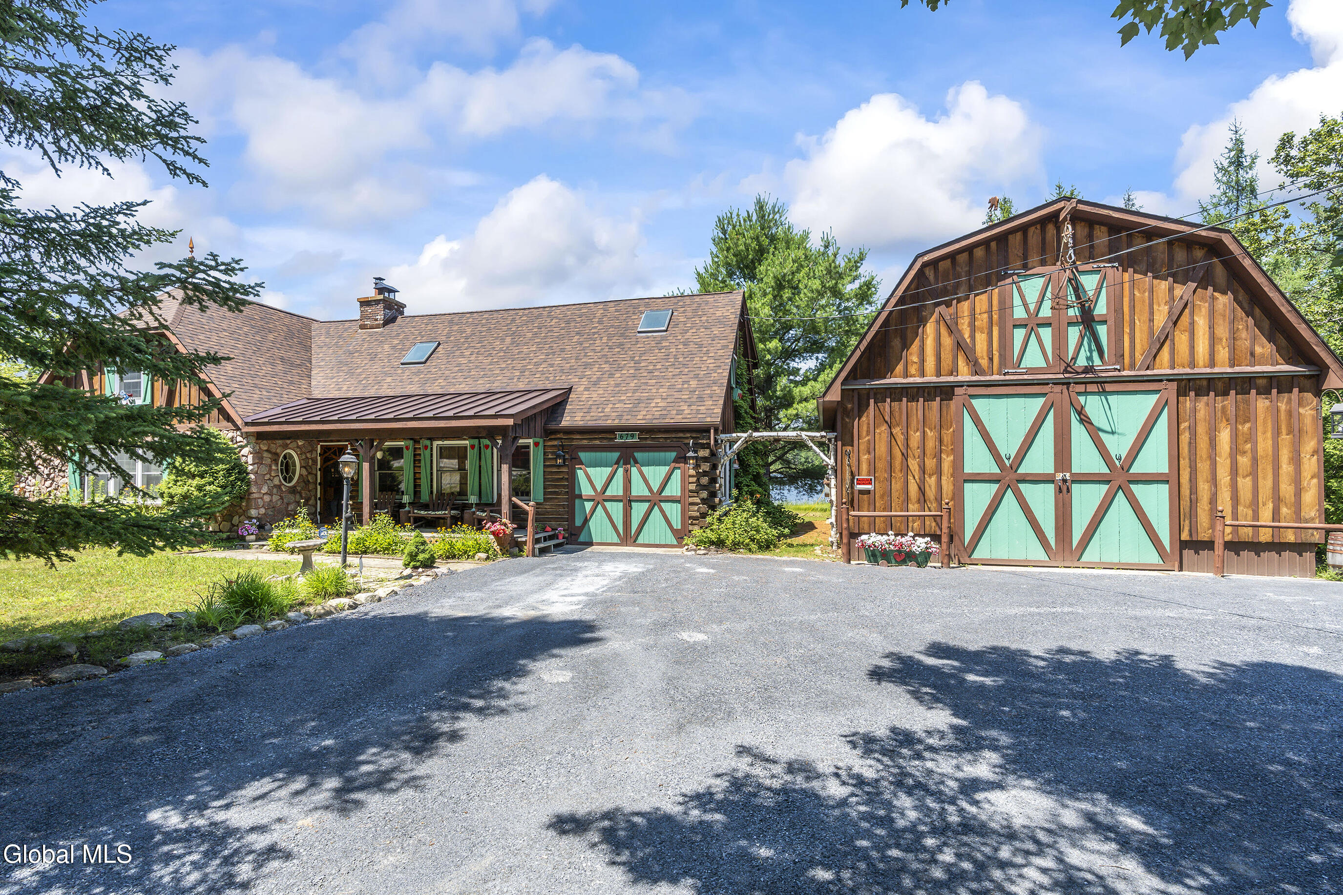 679 Valentine Pond Rd