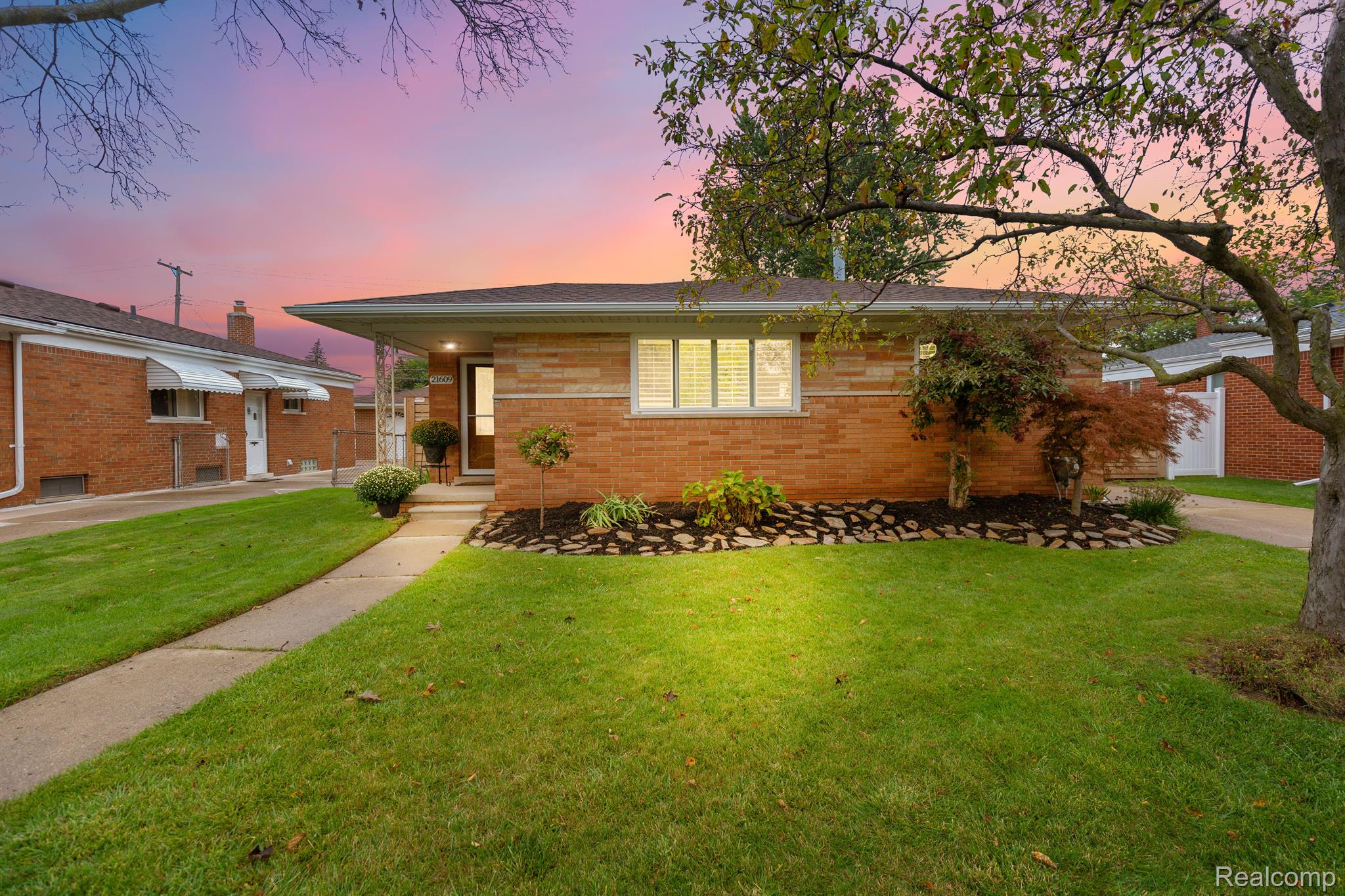 21609 Stephens Street