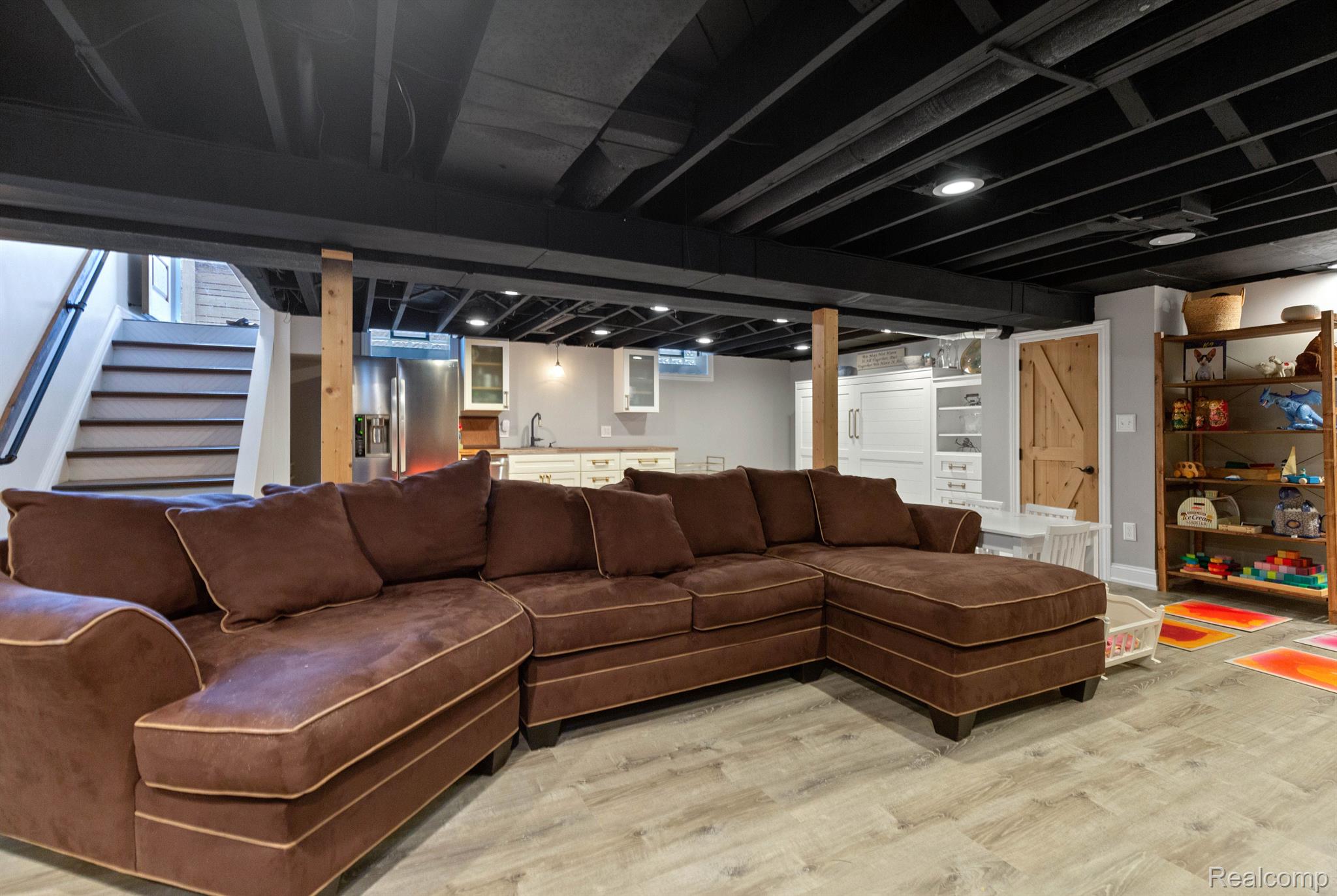 21609 Stephens Street