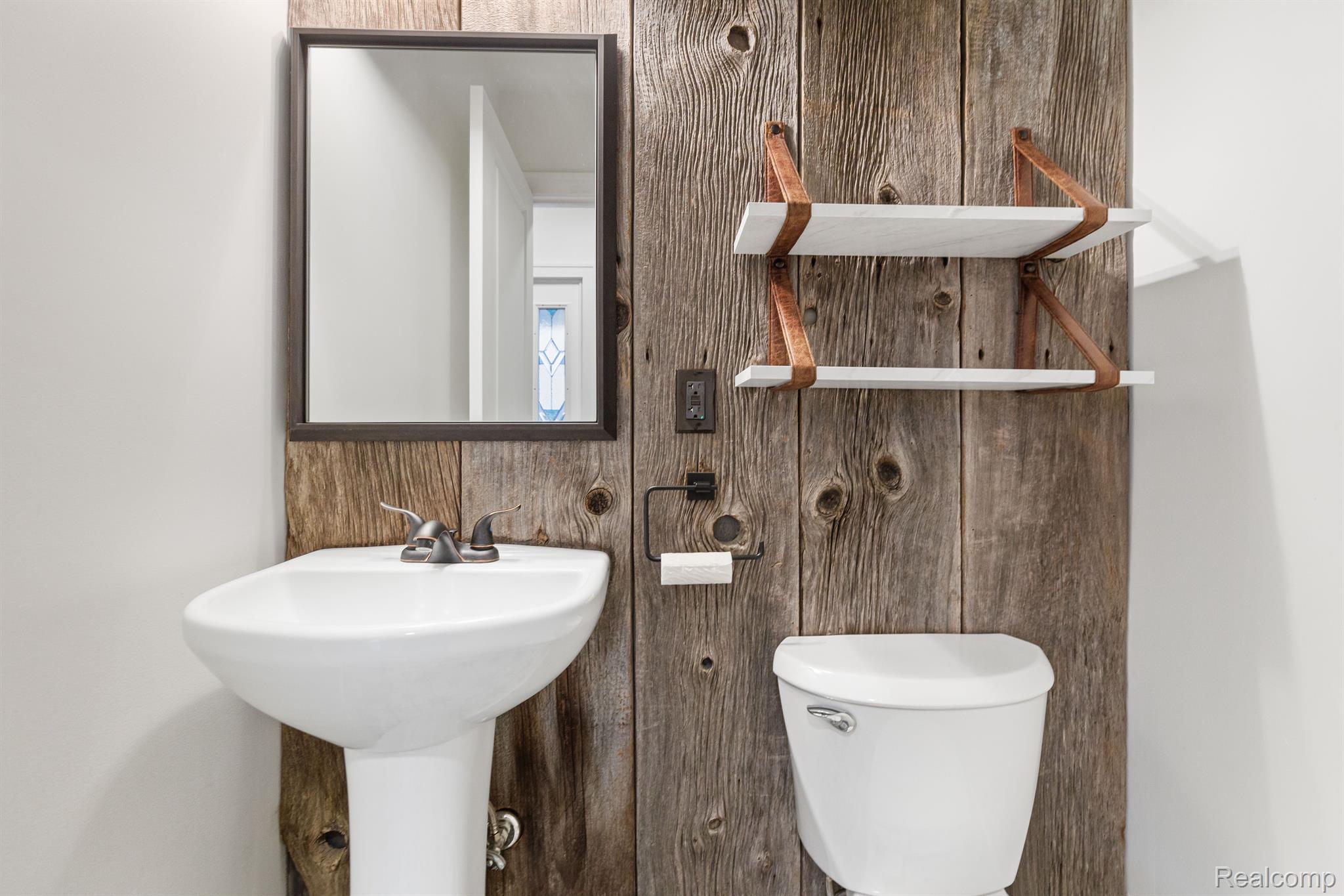 102 Dickinson Street