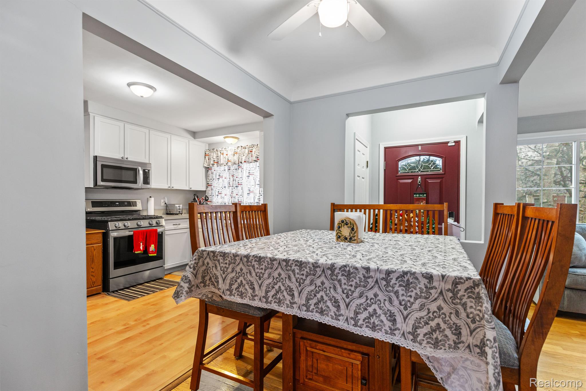 9544 Lenore