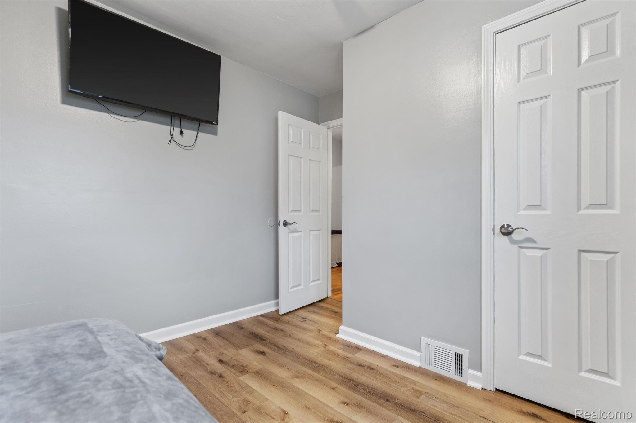 9544 Lenore