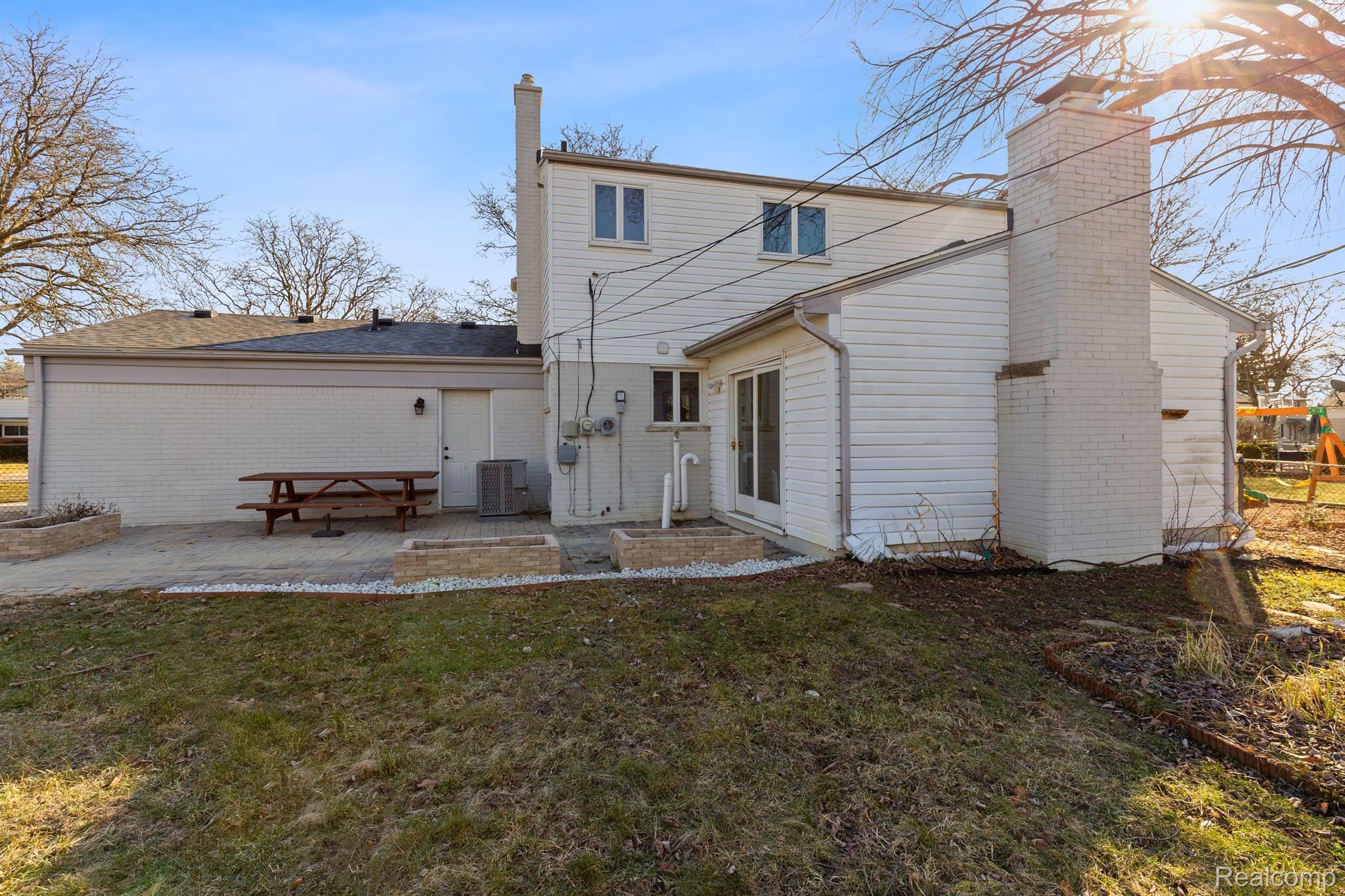 14141 HUBBELL Street