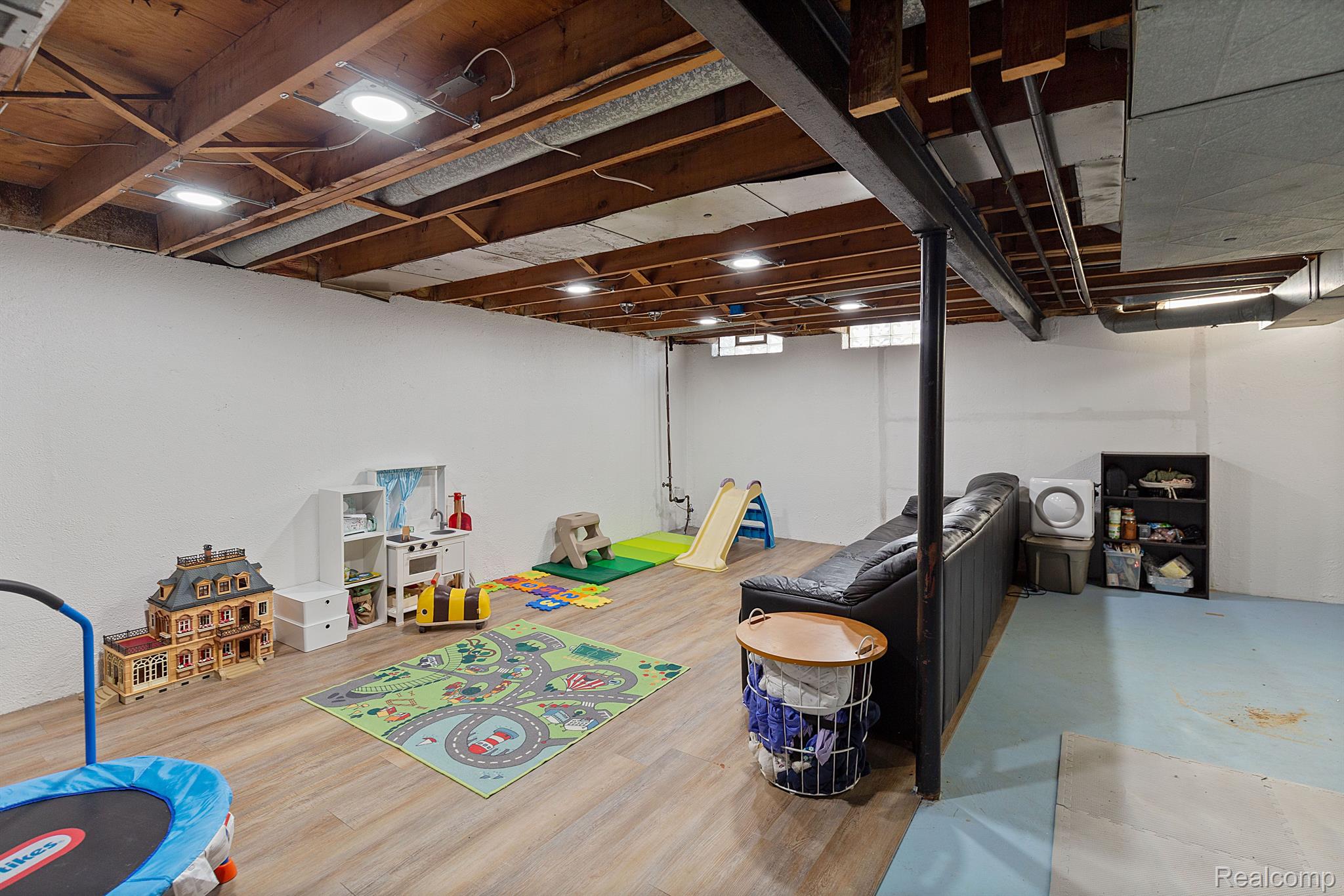 14141 HUBBELL Street